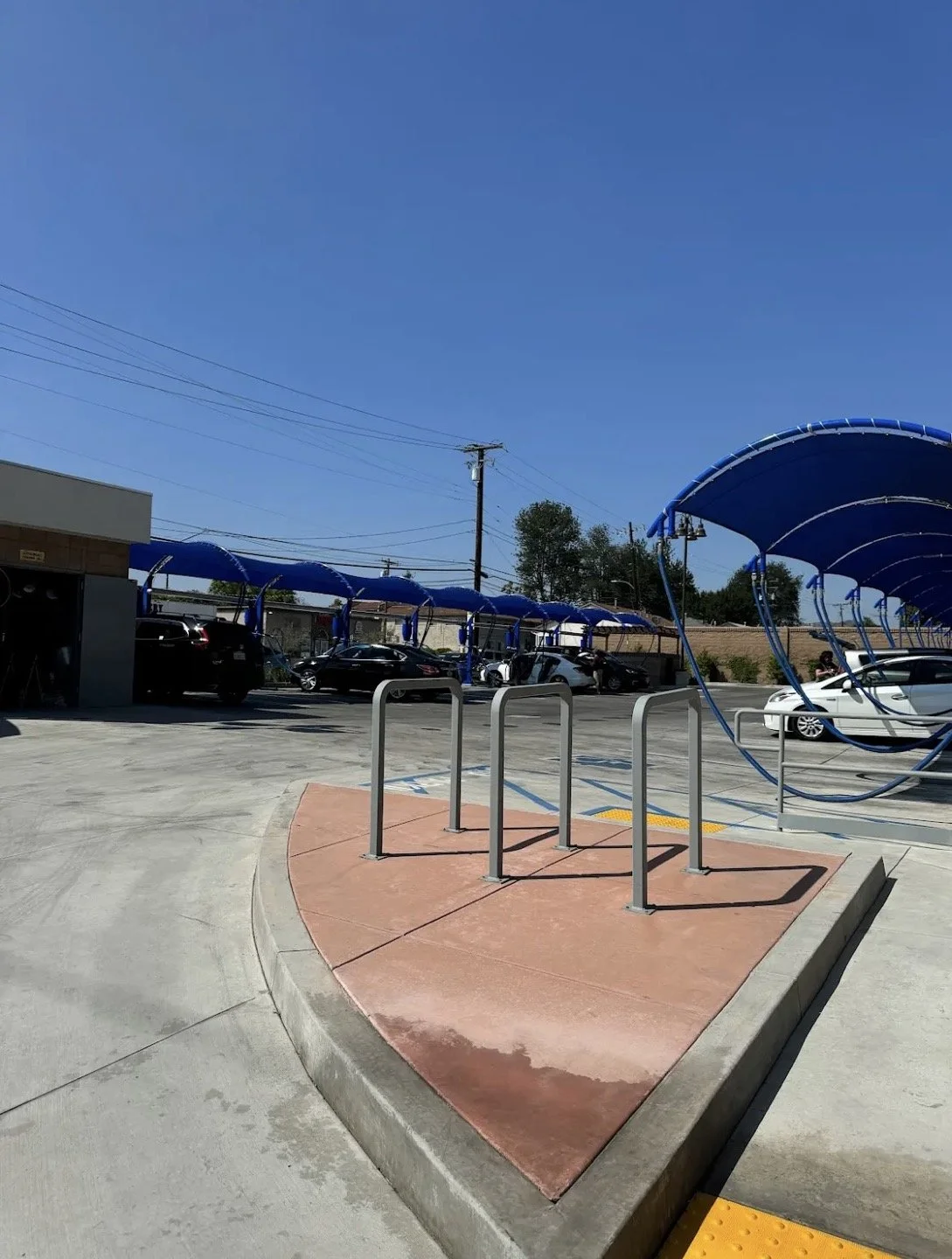 whittier car wash pic 5.jpg
