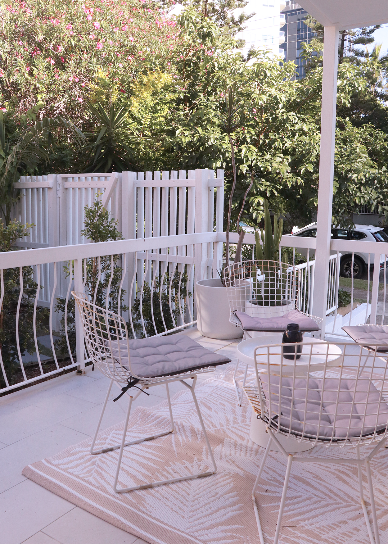 Outdoor seating.png