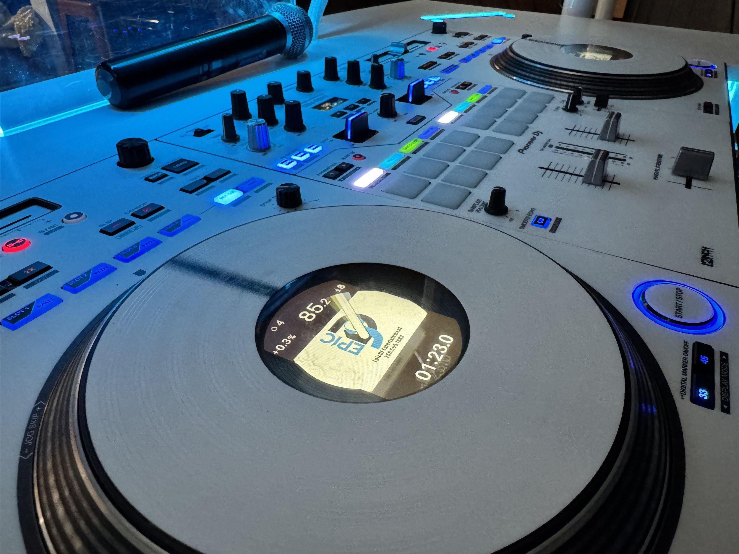 10 Questions You Must Ask Before Hiring a Wedding DJ (The Ultimate Checklist)