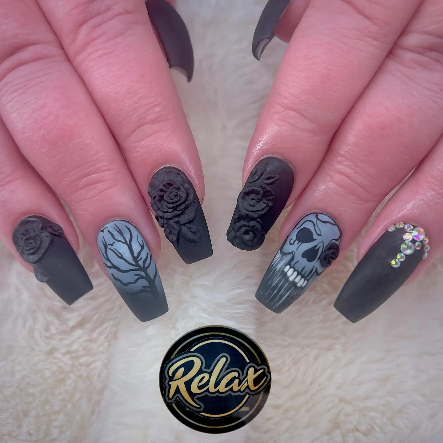 #nail #nailart #bellinghamnailsalon #naildesign #scuplturednails