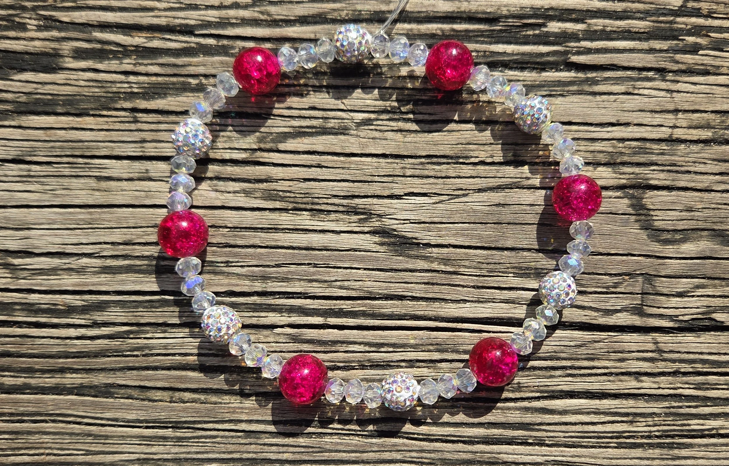 LARGE RED CRACKLE GLASS BEAD WITH SPARKLE BEADS AND CLEAR AURORA GLASS BEAD NECKLACE