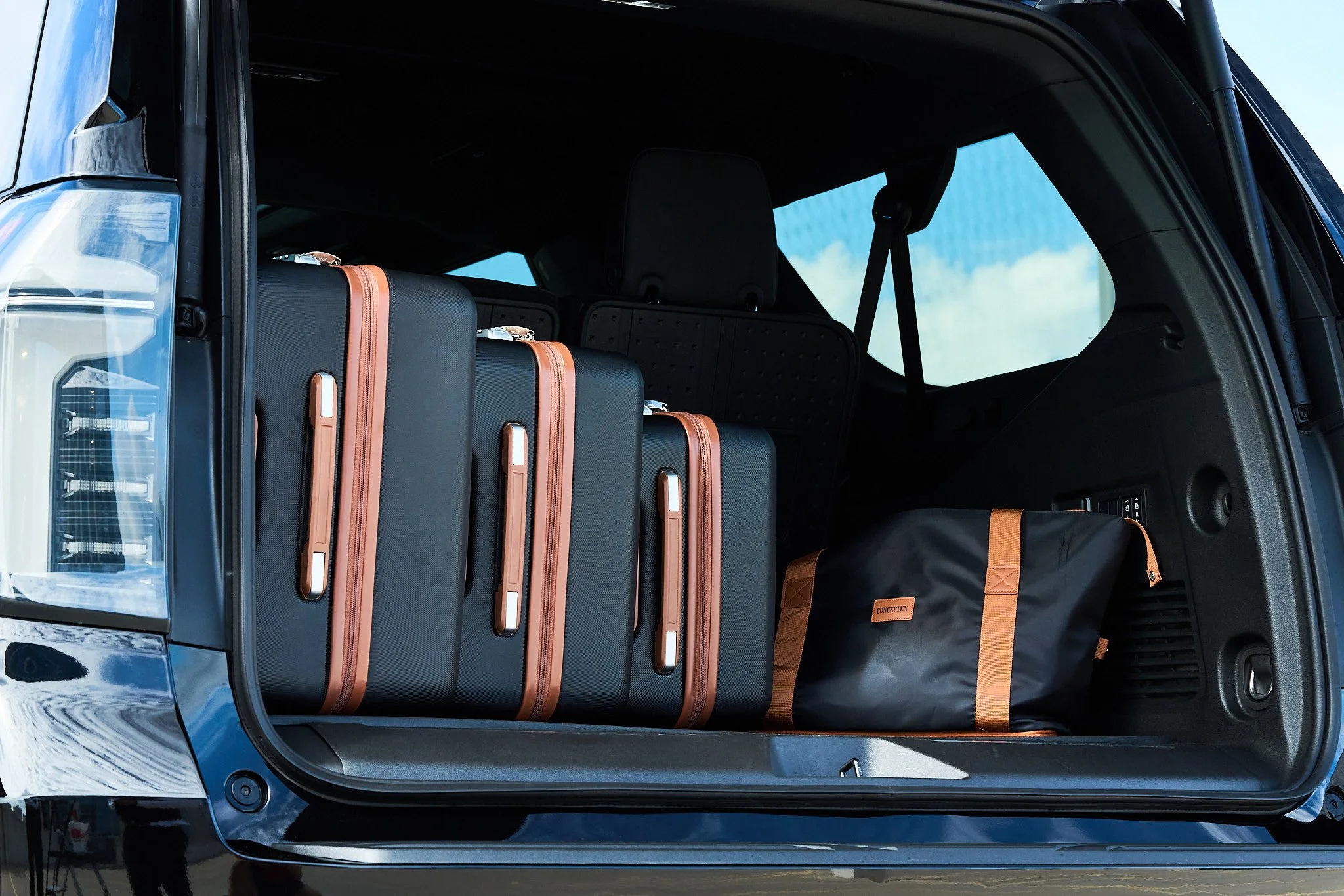Ample cargo space—perfect for group travel, airport transfers, or events.