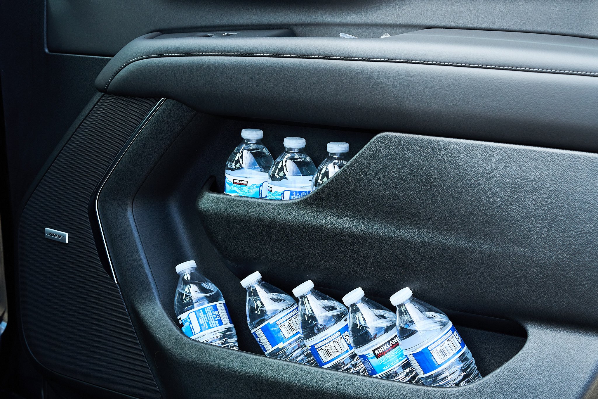 Above and beyond hospitality services. Let us know your special requests. 