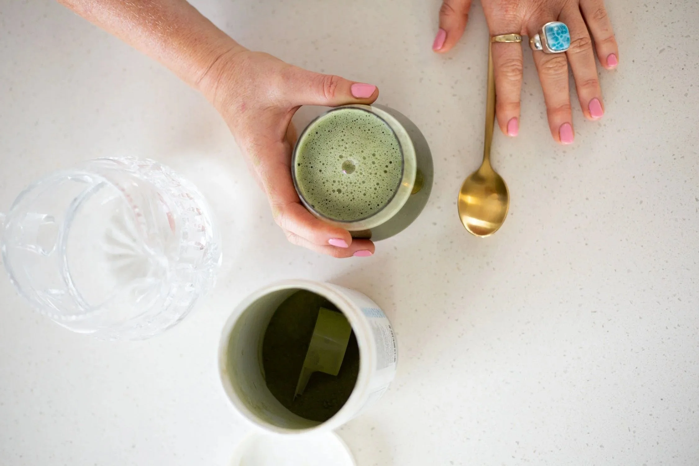 greens powder holistic medicine