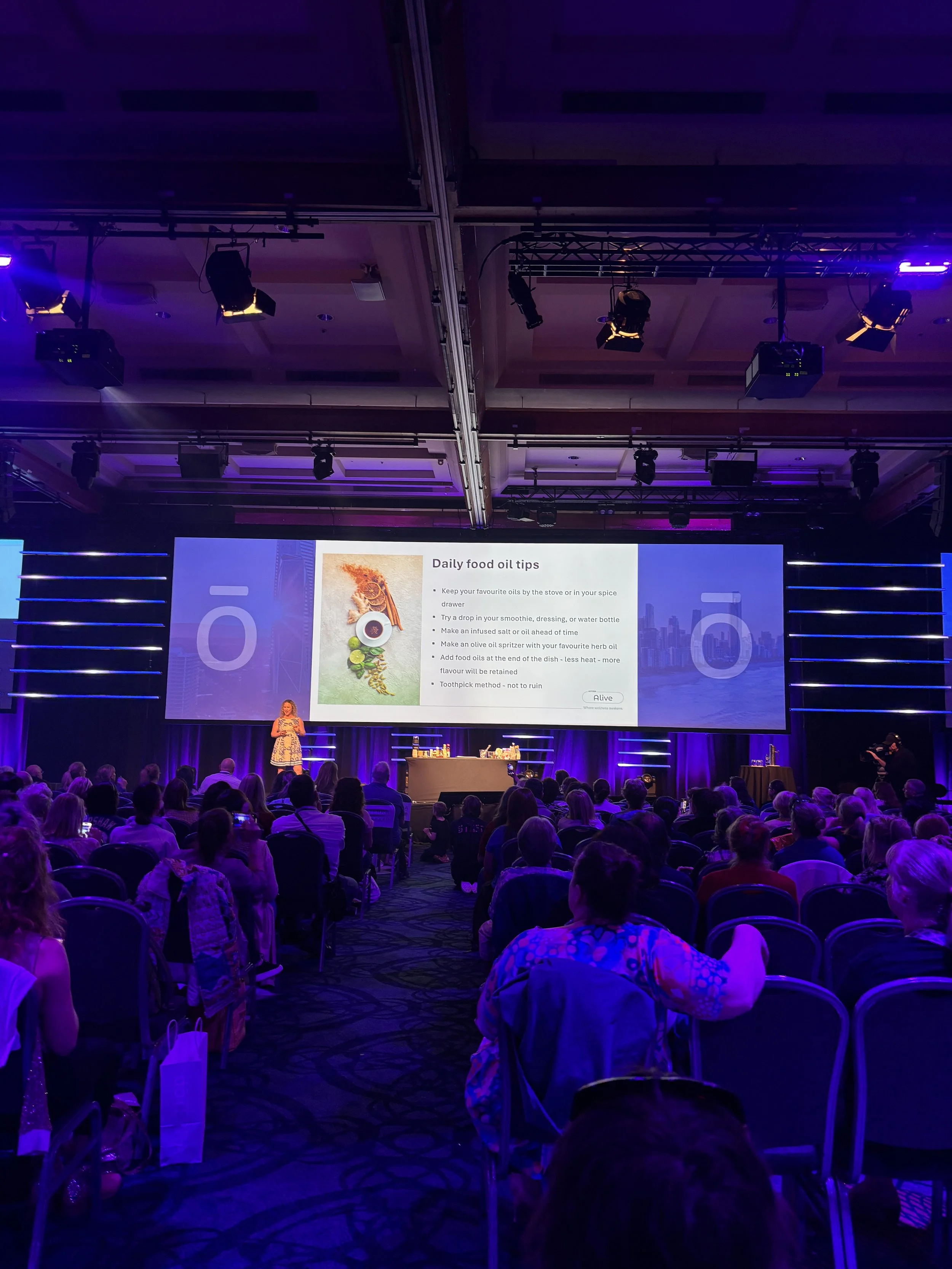 jo-burch-speaking-corporate-event