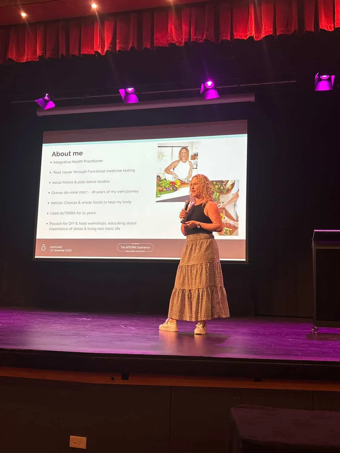 wellness-event-jo-burch-speaking-onstage