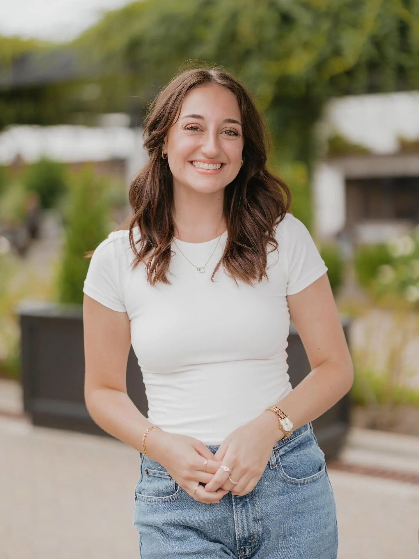 Hi there! Here to reintroduce myself🤗

I&rsquo;m Alyssa Polnac, owner and lead planner of Blue Lily Wedding Co. 

I&rsquo;ve always had a passion for creating joyful, meaningful celebrations by combining my love for art &amp; design, my attention to