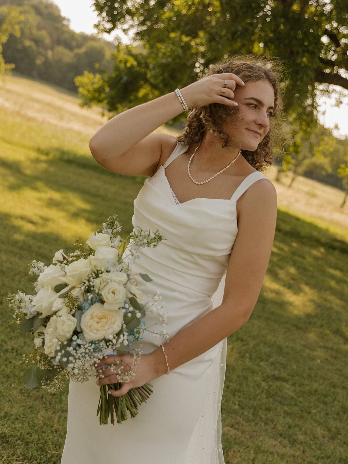 A moment for the bride🤍

Venue: Grace Church Salado
Day of Coordinator: @bluelilyweddingco 
Photography: @hannahkristinephotography 
Florals: @eella.grace 
Charcuterie: @pigandpickleft 
Cake &amp; cupcakes: @morganpearlcakes 
Dress: @mainstreetbrida