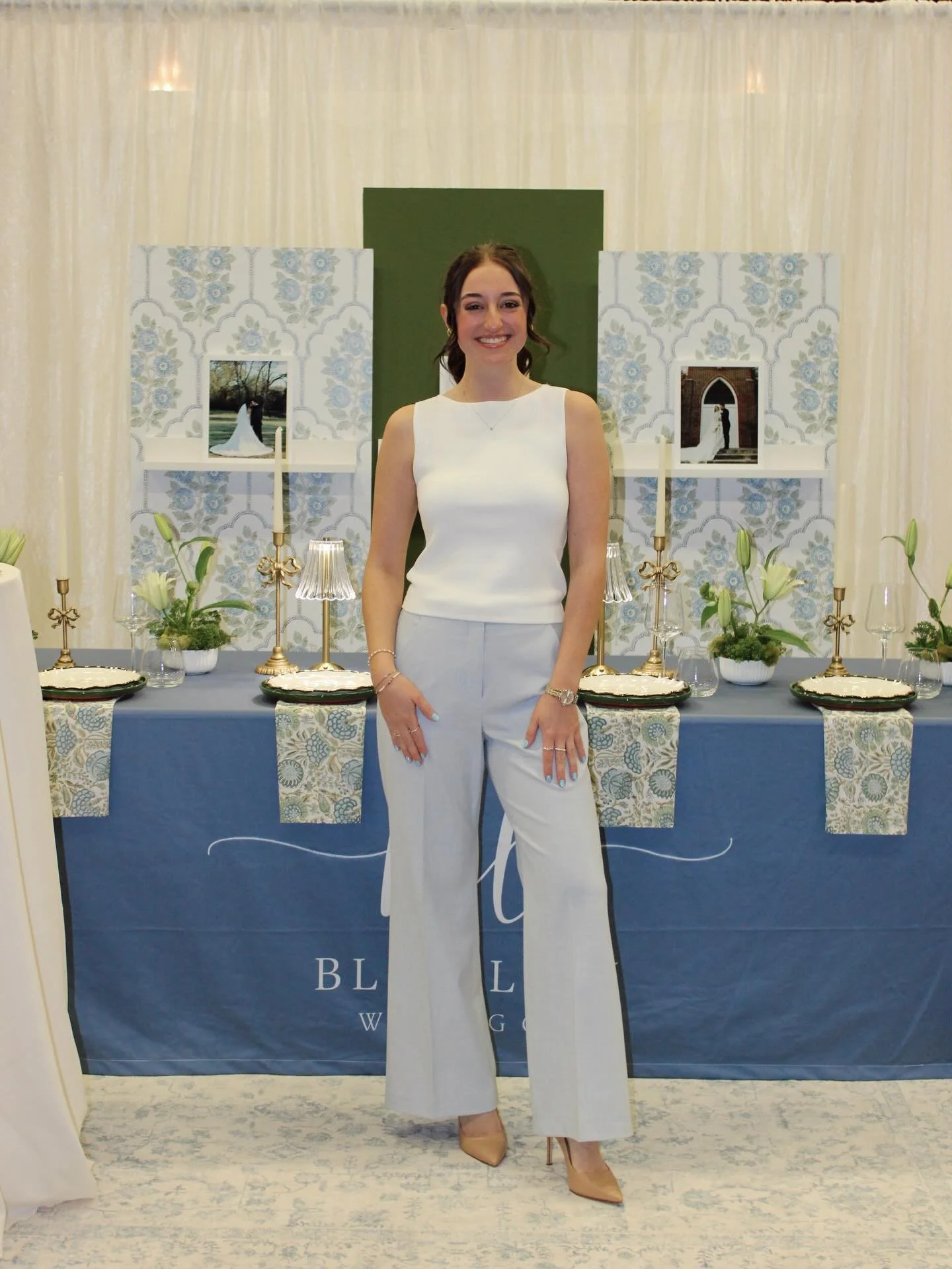 Still smiling after an amazing day at the Bliss Bridal Show! Thank you to all the brides who stopped by to say hi. Can&rsquo;t wait to bring your wedding visions to life in 2026 &amp; 2027!☺️🤍 

Thank you @uprooted_pickery for providing the beautifu