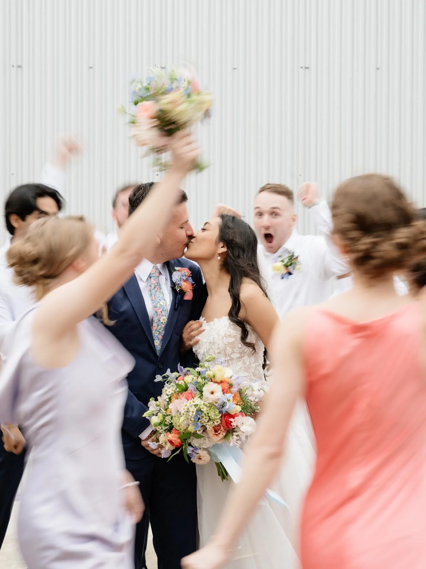 Mr. &amp; Mrs. Stansel 🌸🩵🌼

Venue: @prairiechapelplace
Wedding Planner: @bluelilyweddingco
Photographer: @katewaldis
Florals: @wolfeflorist
Cake: @cuppiecakes_of_waco
Catering: @helbergbarbecue
Rentals: @confettirentals @actionrentalwaco
Coffee Ca