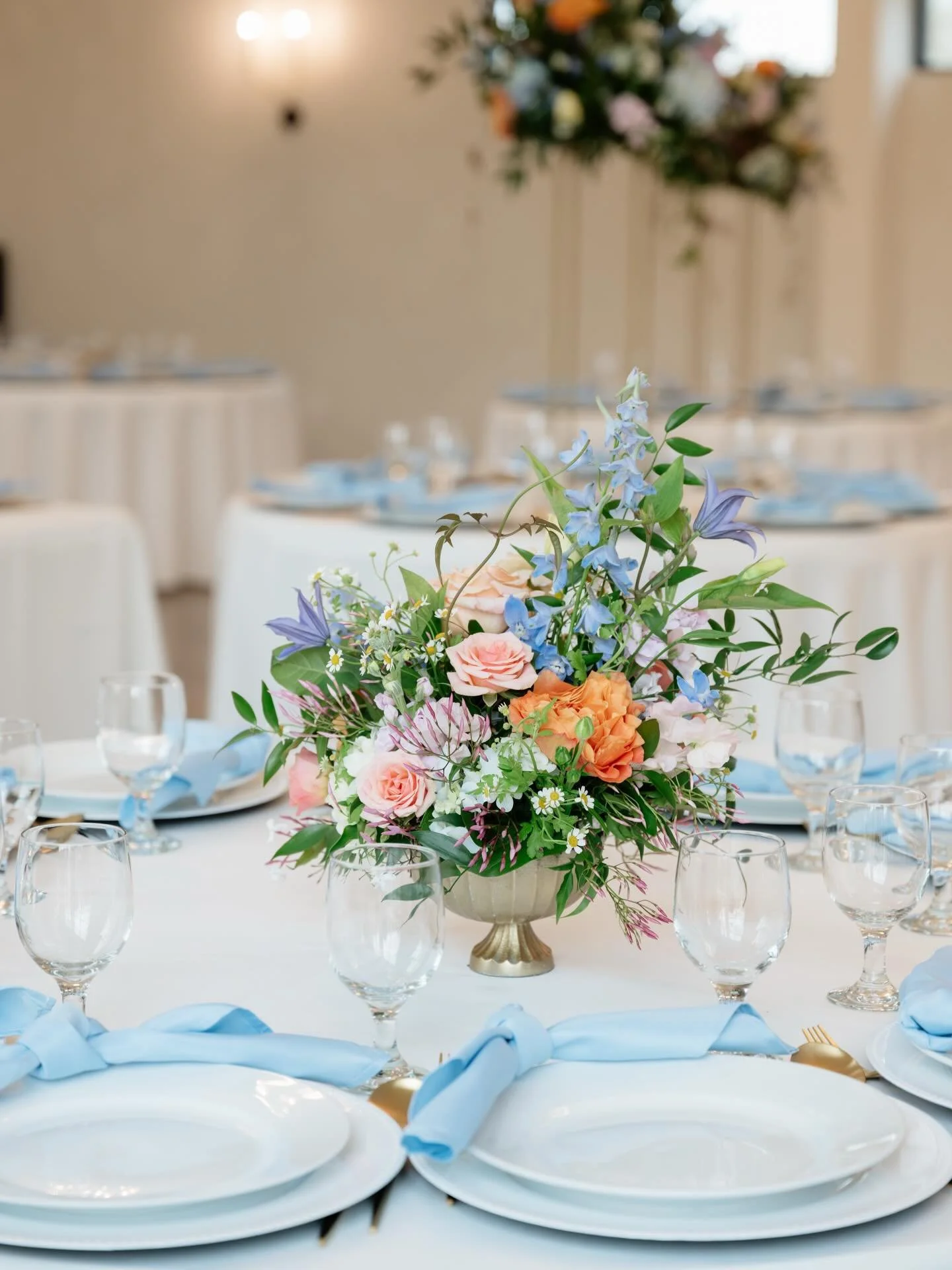 Samantha + Colby&rsquo;s reception details ✨

Venue | @prairiechapelplace
Wedding Planner | @bluelilyweddingco
Photographer | @katewaldis
Florals | @wolfeflorist
Cake | @cuppiecakes_of_waco
Catering | @helbergbarbecue
Rentals | @confettirentals @acti