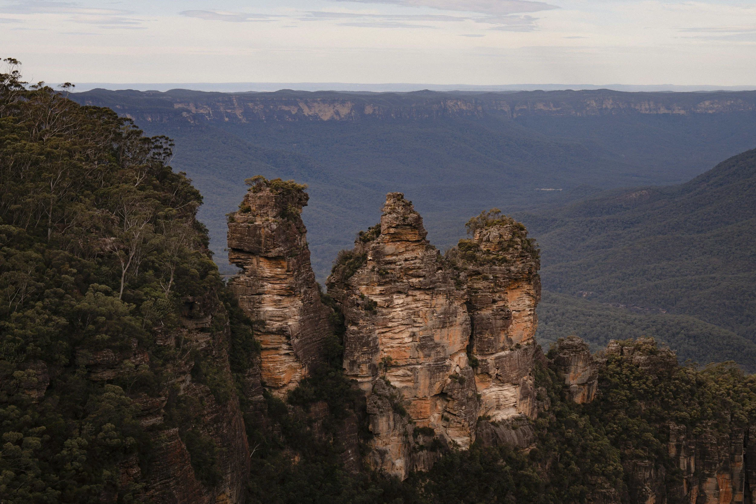The 3 Sisters in the Blue Mountains NSW during sunset.