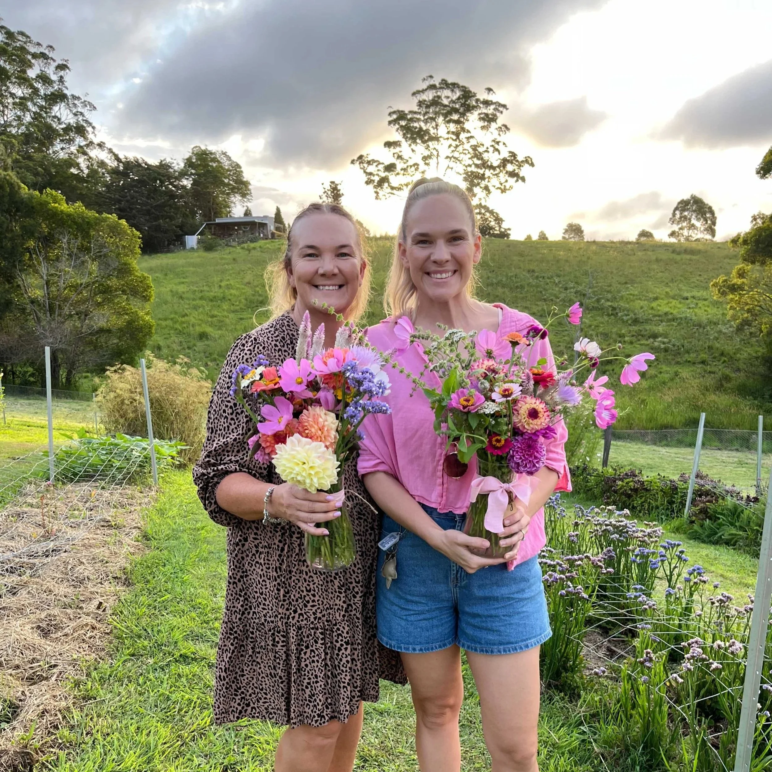 Golden Hour - Build your own Bouquet! Galentine’s Day!