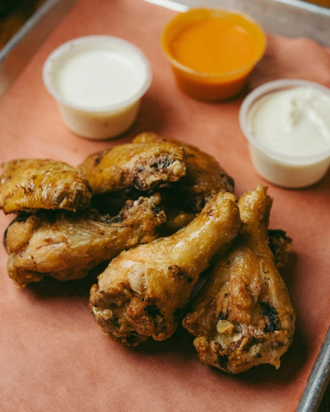 🏈 SCORE BIG FOR SUPER BOWL SUNDAY! 🏈

Don't fumble the food lineup for the big game! Jim&rsquo;s Smokin&rsquo; Que&reg; is taking your Super Bowl spread to the next level with our Game Day Wing Specials.

The Wing Lineup:

25 Wings: $34.99

50 Wing