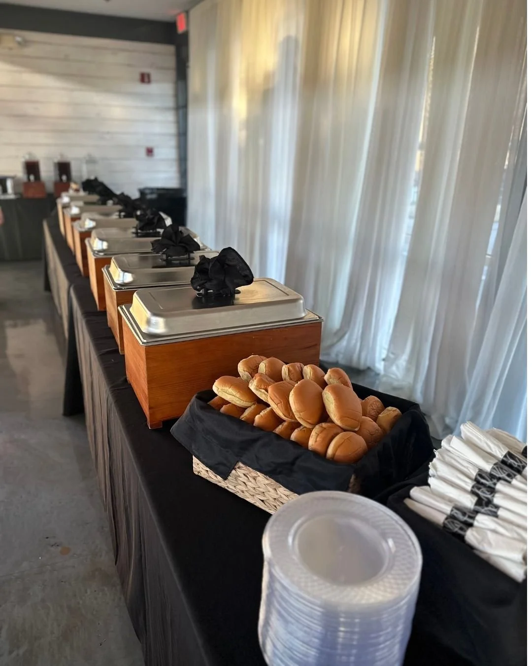 We'll Bring the 'Que to You.&trade; Catering for weddings, events &amp; everything in between.