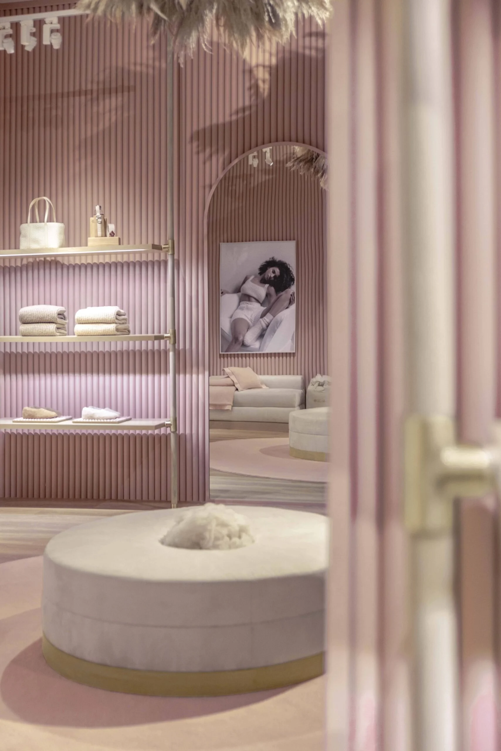 LP_Cocooning_WellnessRoom_015_LowRes-scaled (1).jpg
