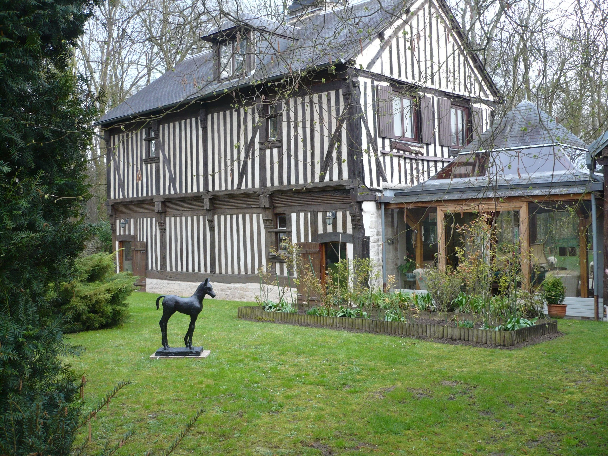 Poulain Normandie.jpg