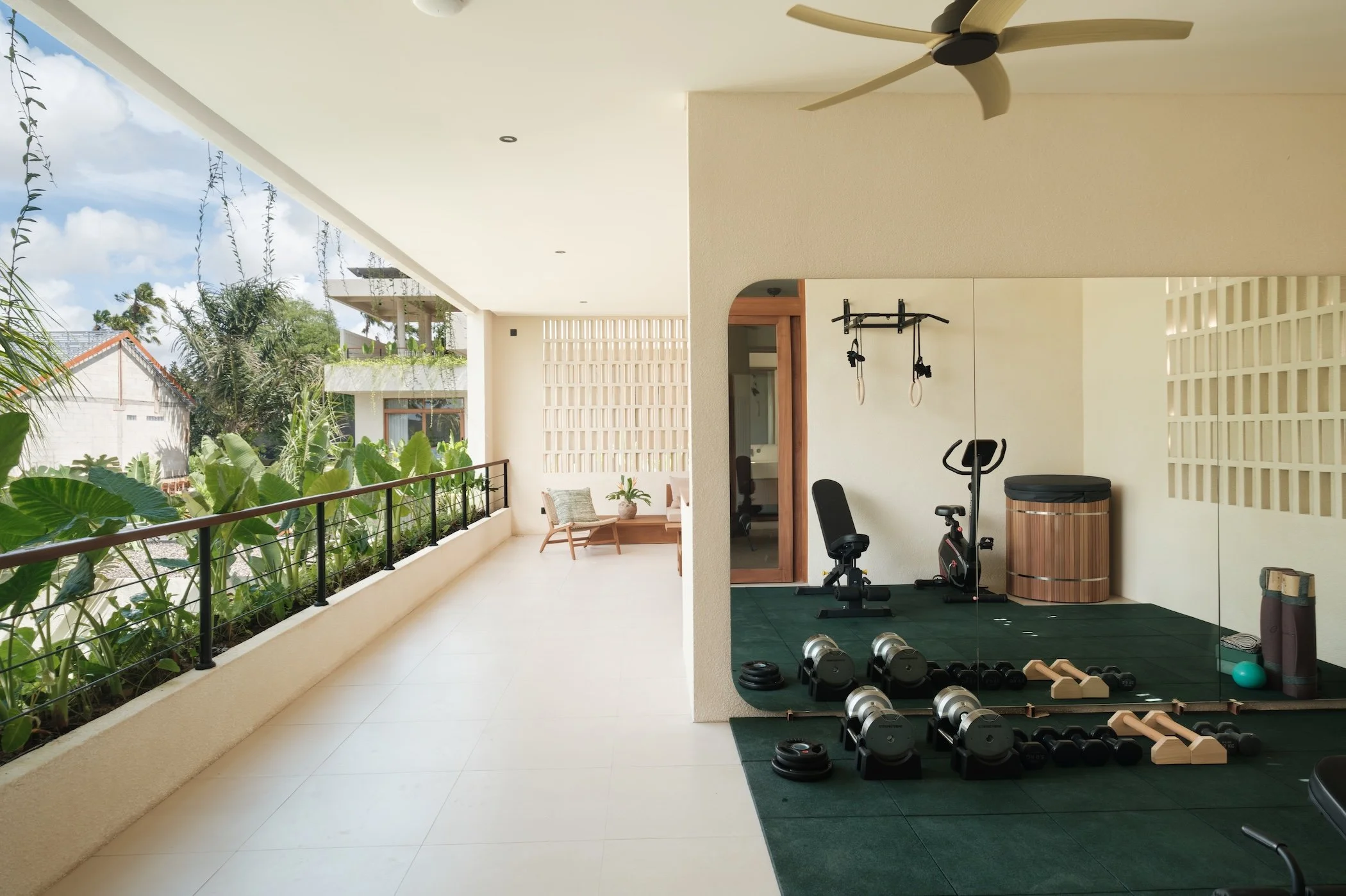 ManuVillas_Bali_26_MadeGym.jpg
