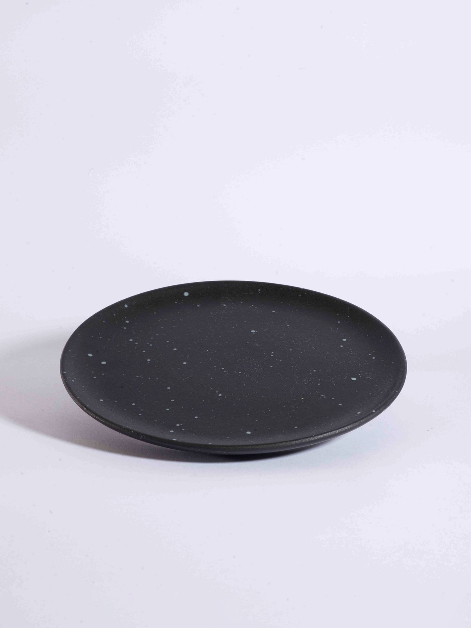 Plato Roy chico negro.jpg