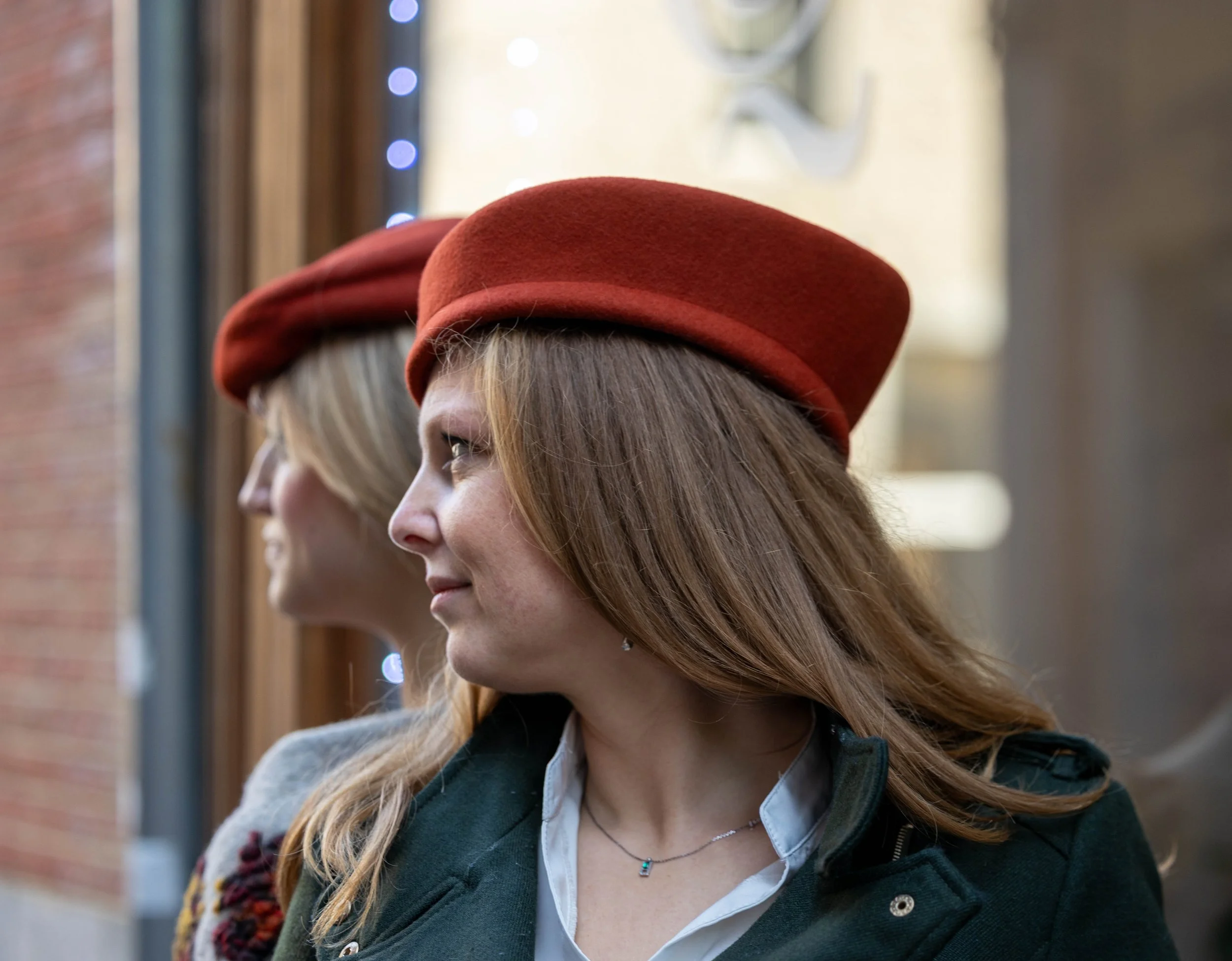 chapeau pillbox calot toque brique