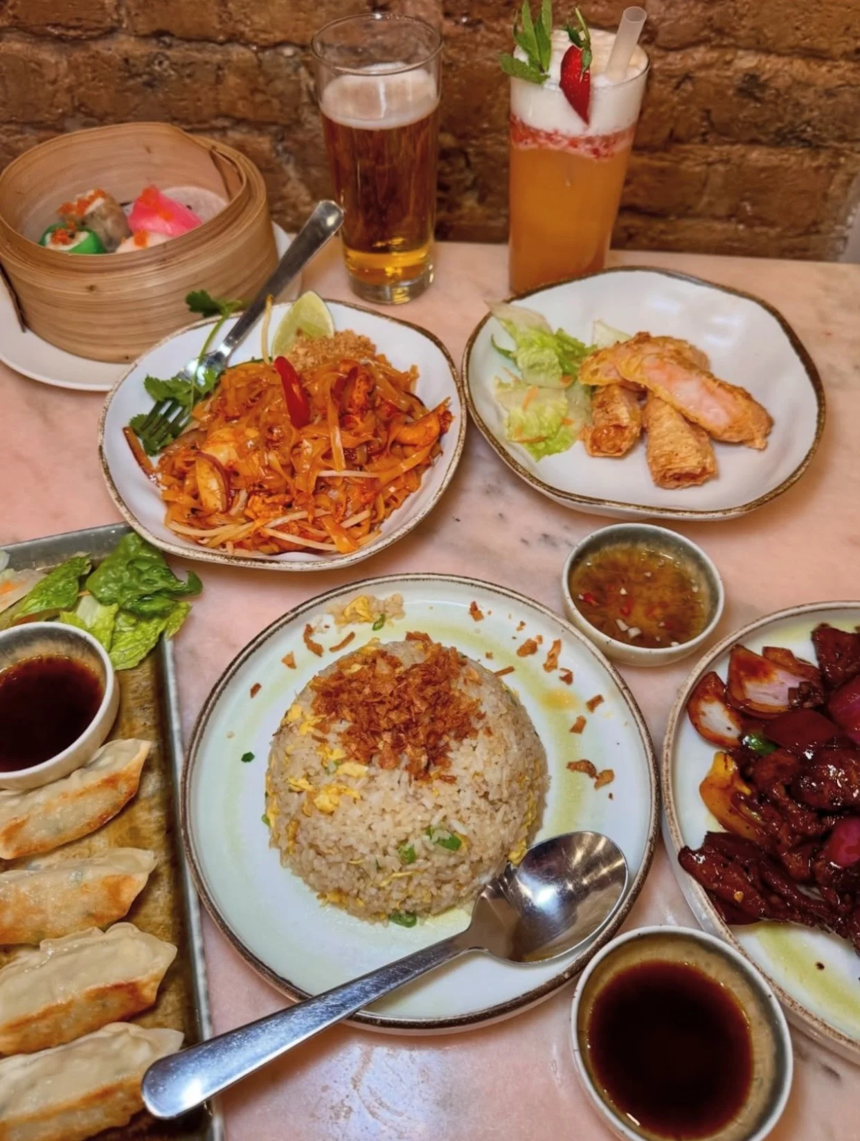 Some of our favourite captures 📸 from our recent guests at Niu Ko! ❤️🫶🏼🔥

📸 @jessie_foodies_london @gloriousfoodlondon @drooldiary 

#niuko #londonrestaurant #halal #fyp #londonfoodies