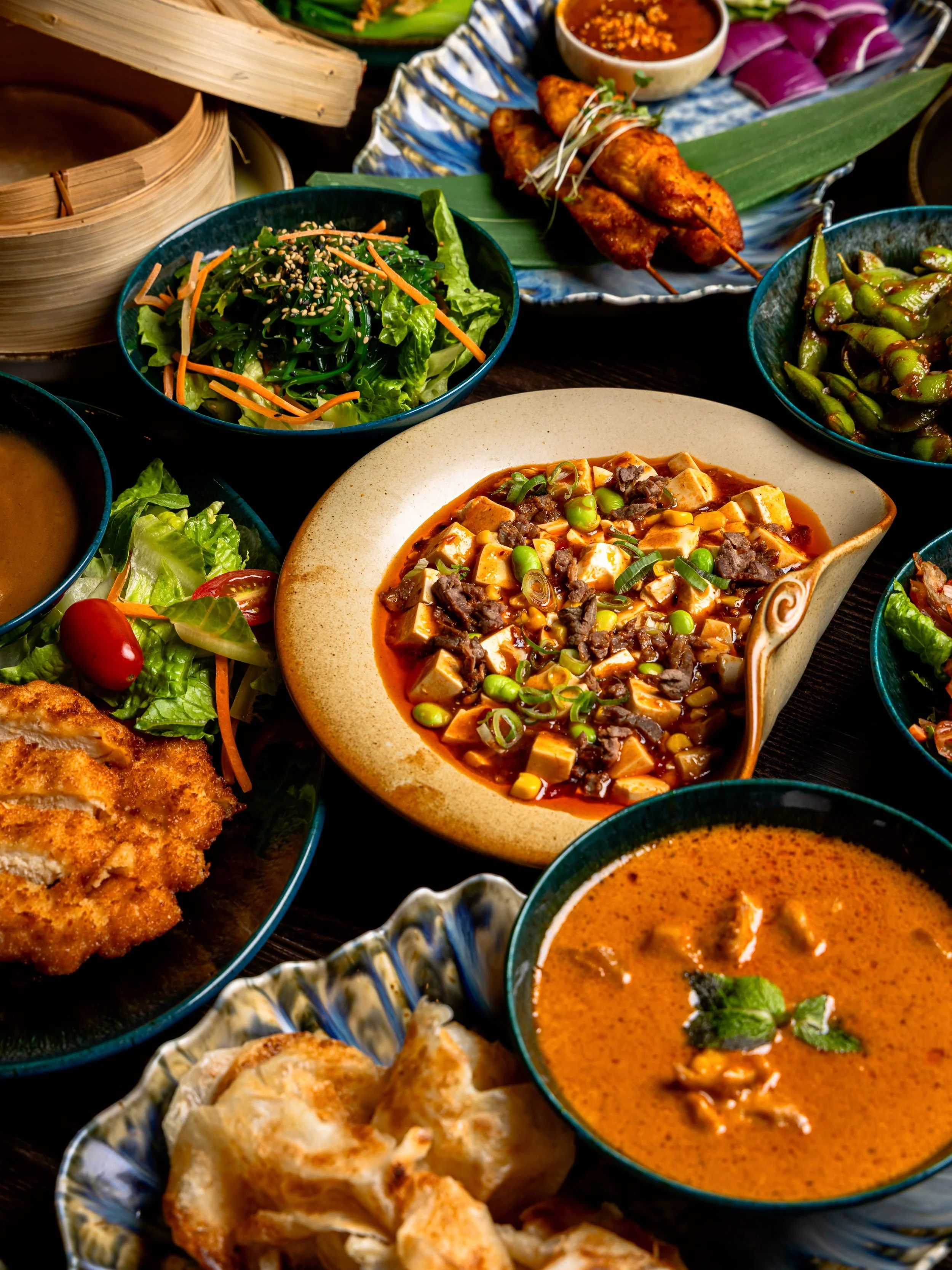 Bold flavours, vibrant spices and culinary influences from across Asia. A celebration of diverse cuisines and cultures, brought together around one table. 🥢✨

#panasian #dimsum #dumplings #niuko #halal