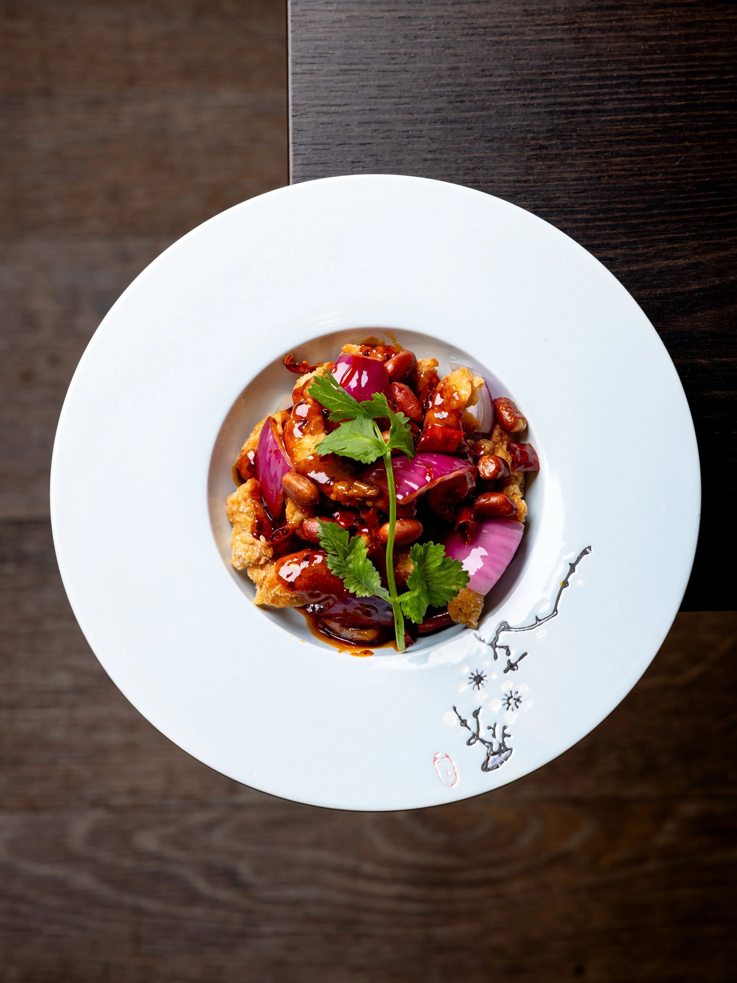 Every dish is a work of art! ✨🥢🌶️
Find a delicious selection of pan-Asian flavours on our menu this season! 

#niuko #halal #panasian #asiancuisine #londonfood