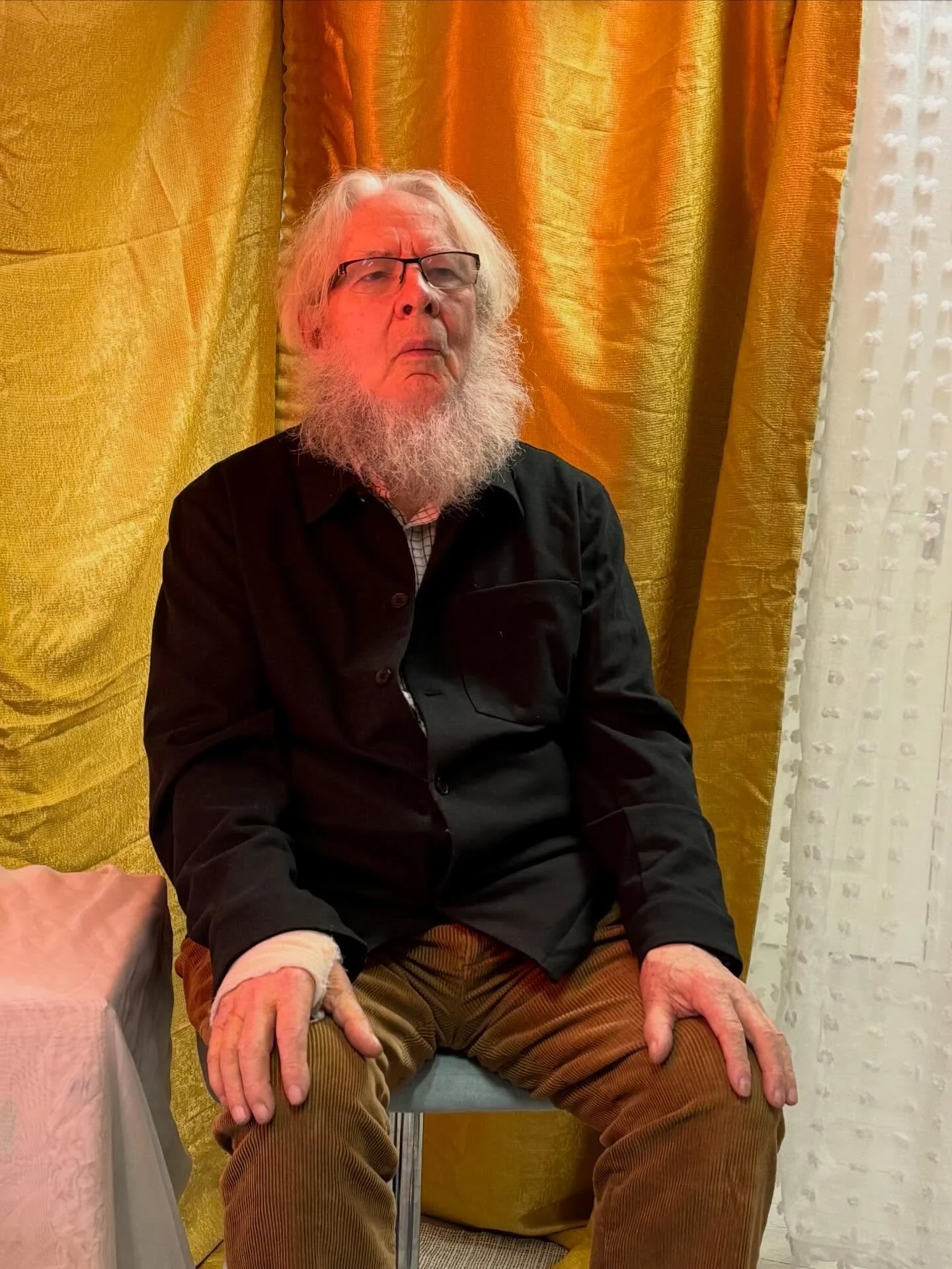 What a wonderful evening we had drawing acclaimed sculptor @colmbrennansculptor for the second night of our @snagaeilge events! A full house of artists some who had travelled an hour to be there! Swipe through to see some of the fab work produced in 