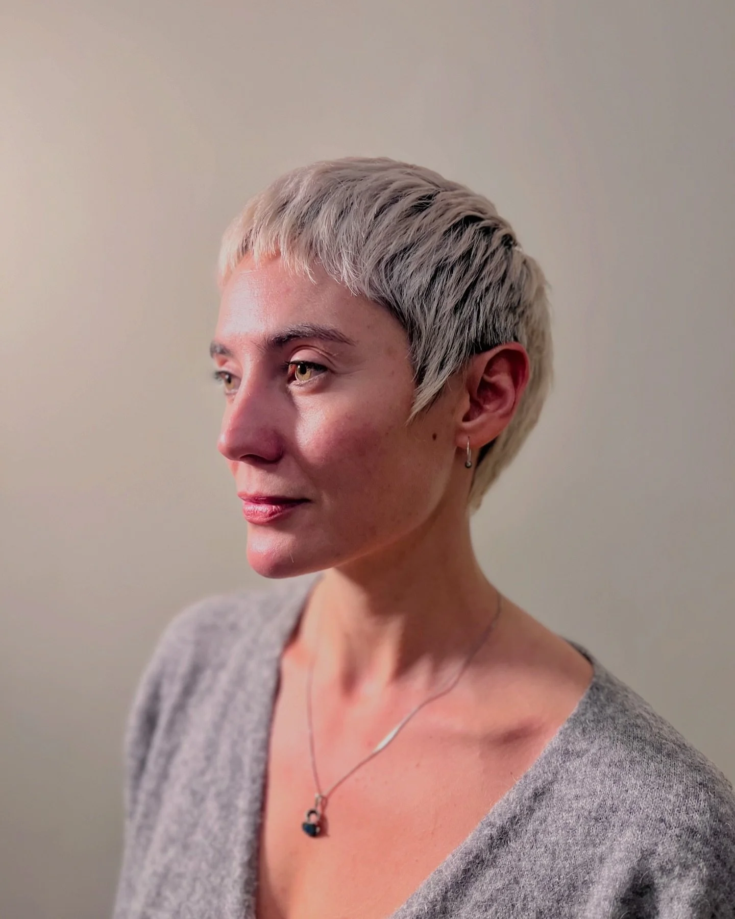 As we grow we become pixies

#barber #shorthair #shorthairdocare #fashion  #hairstyle #pixiecut