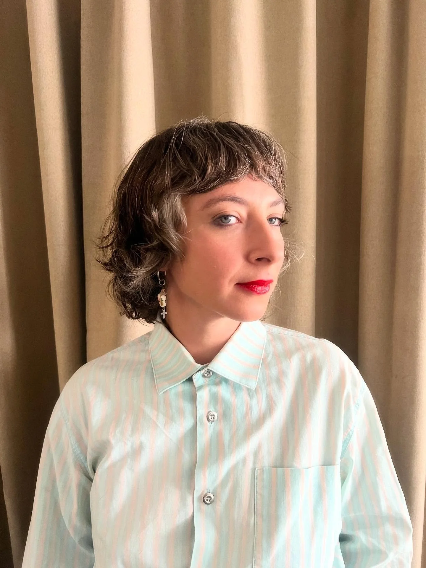 Bangs and face framing for ARINA

#tiltedstudio
#shorthairdocare 
#shorthair
#copenhagen
#barber