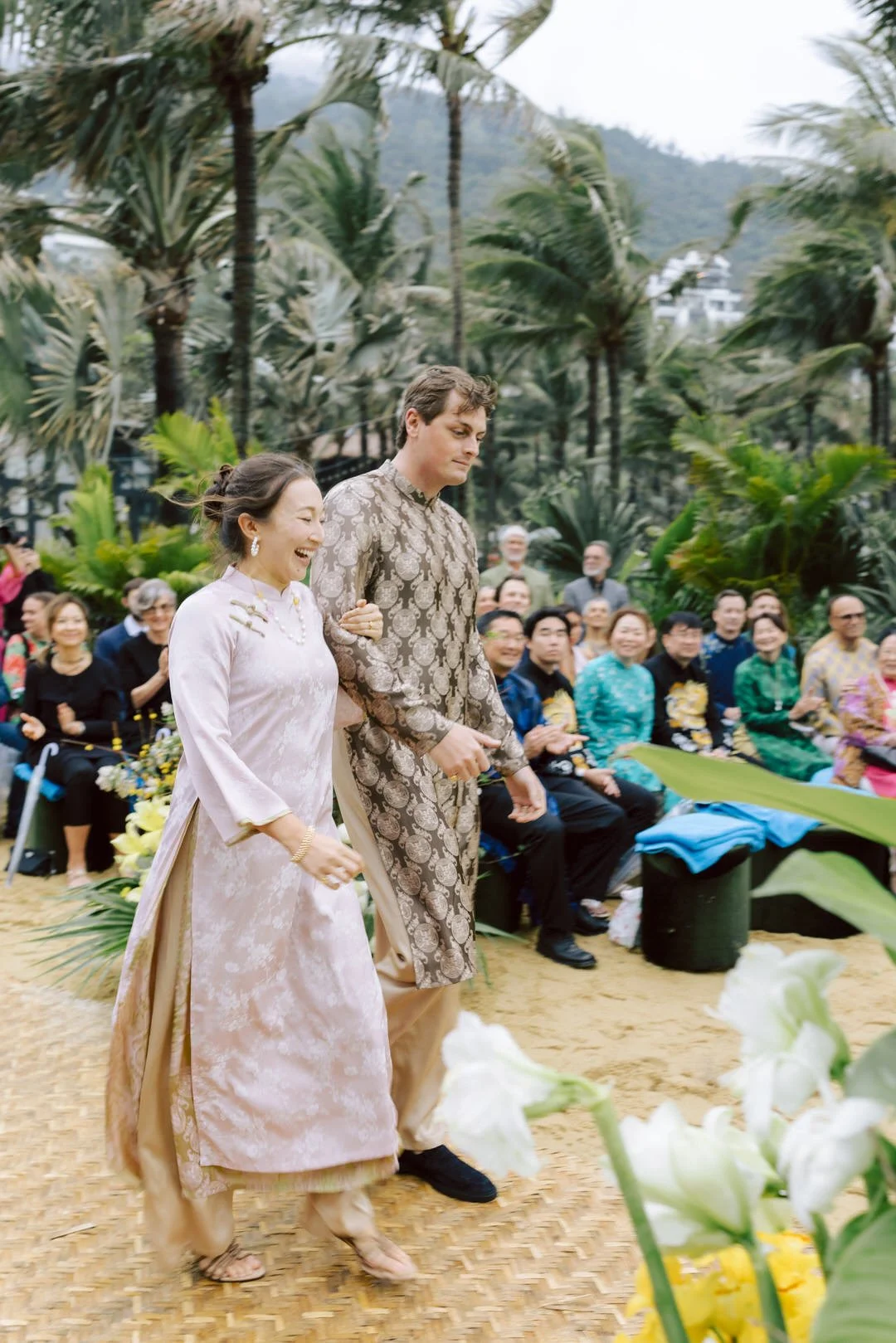 DES NICOLE & SPENCER_05030.JPG