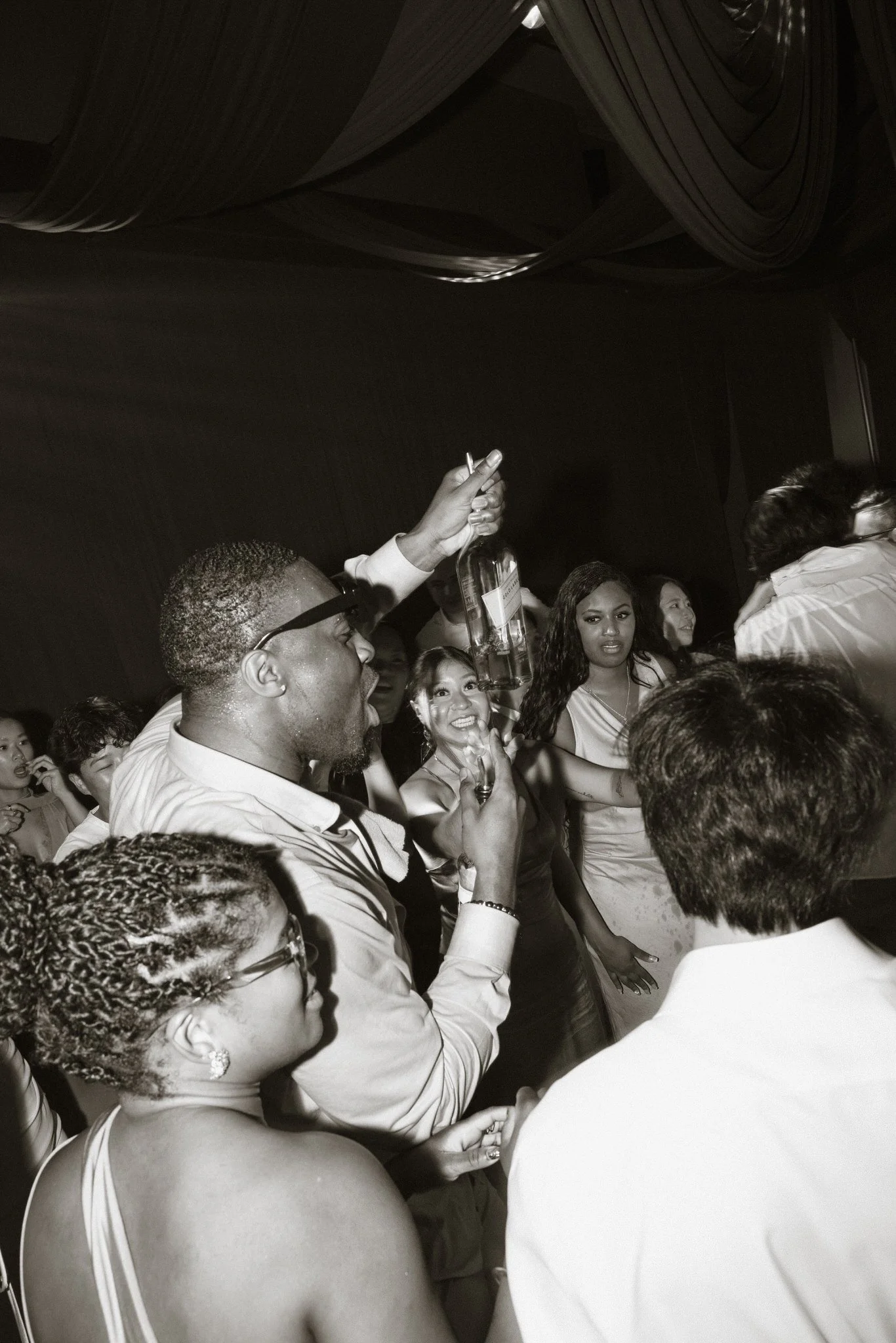 JENNIFER & ISAAC_12526.JPG