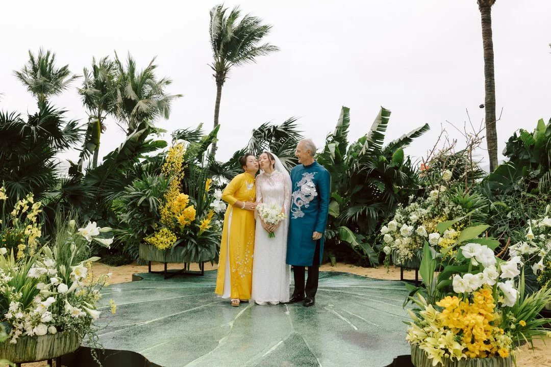 DES NICOLE & SPENCER_06367.JPG