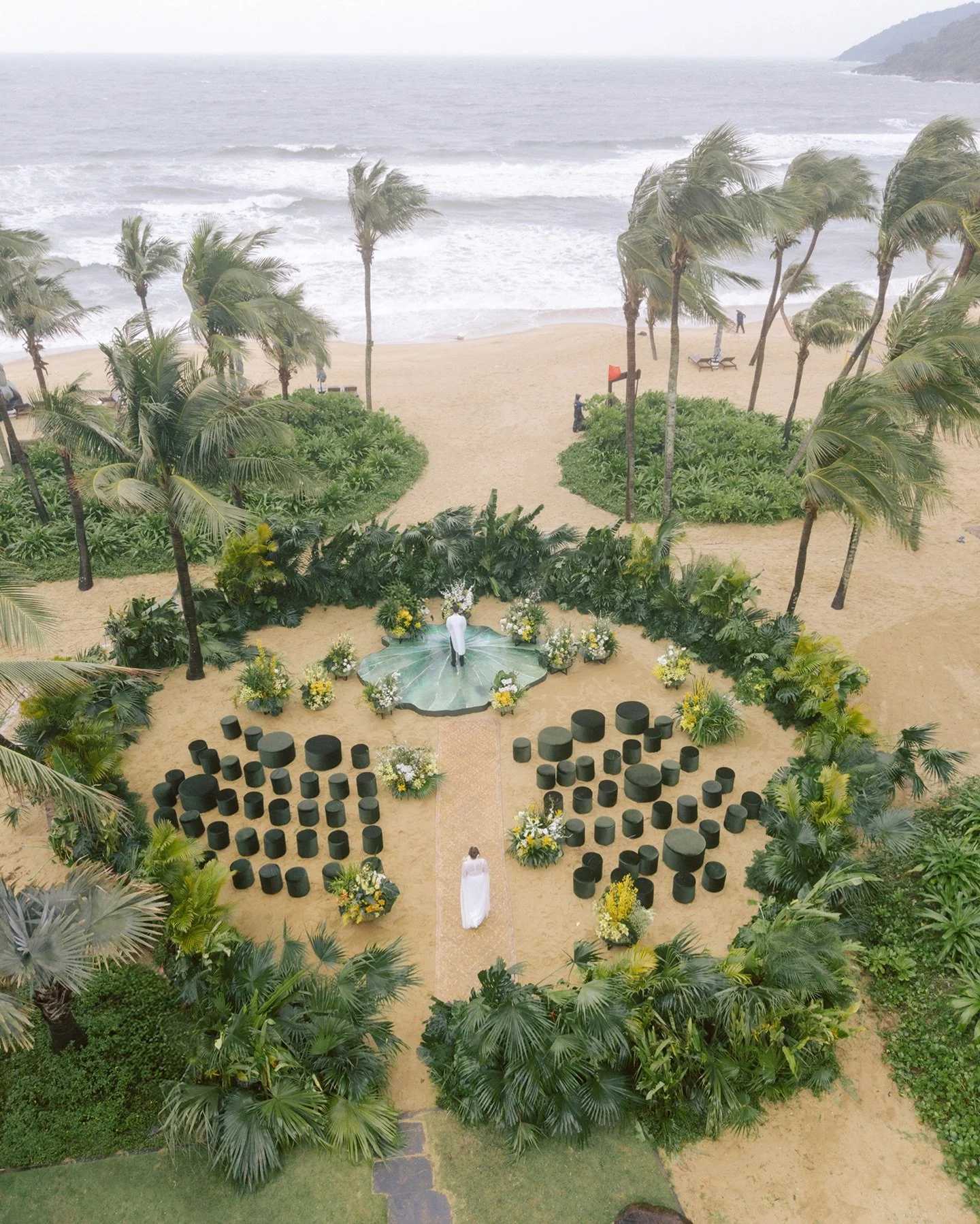 We had been eagerly looking forward to Spencer and Nicole&rsquo;s wedding for over a year, ever since the day we first connected with them during their pre-wedding photoshoot. They shared with us their vision of a wedding filled with new faces, where