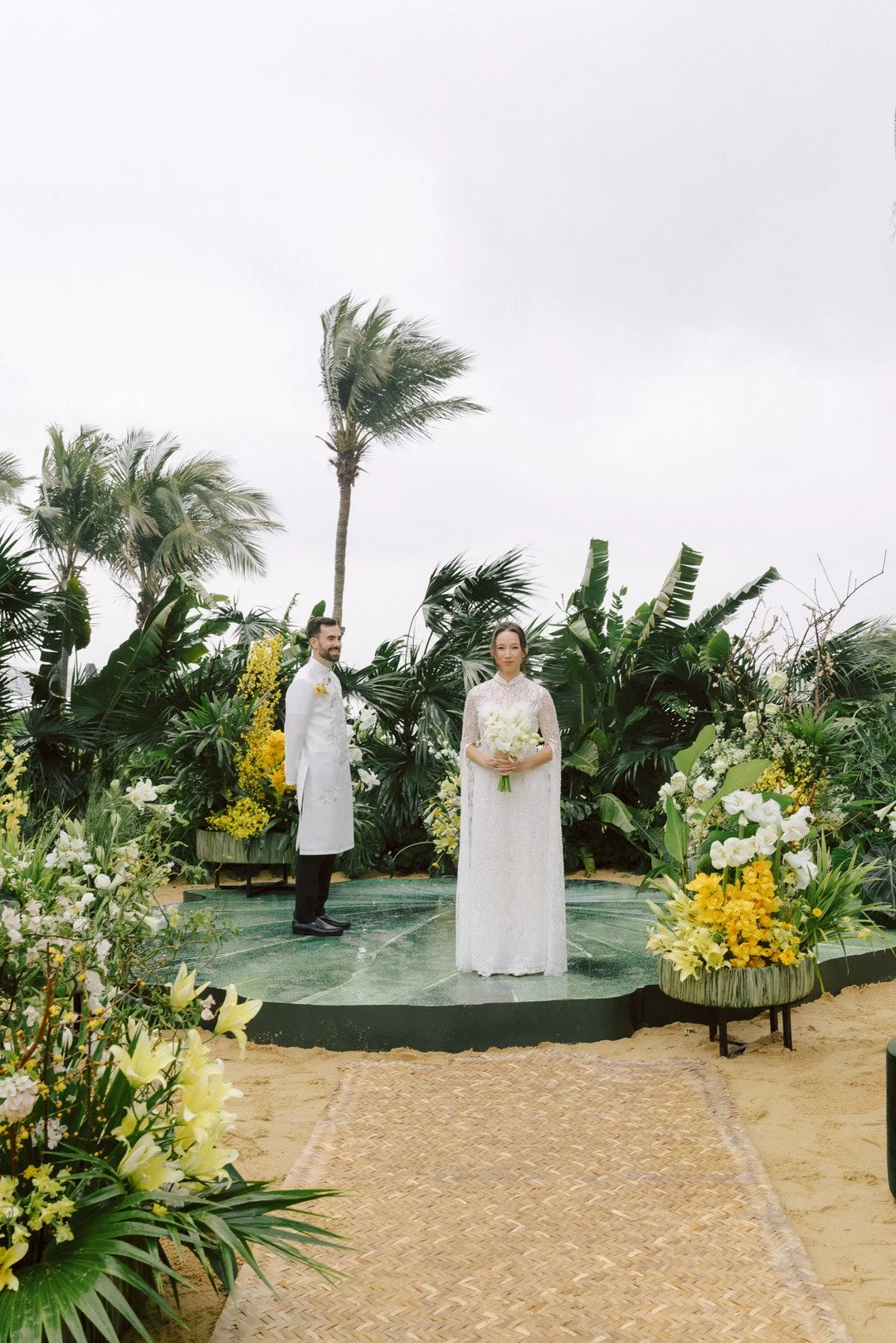 DES NICOLE & SPENCER_03557.JPG