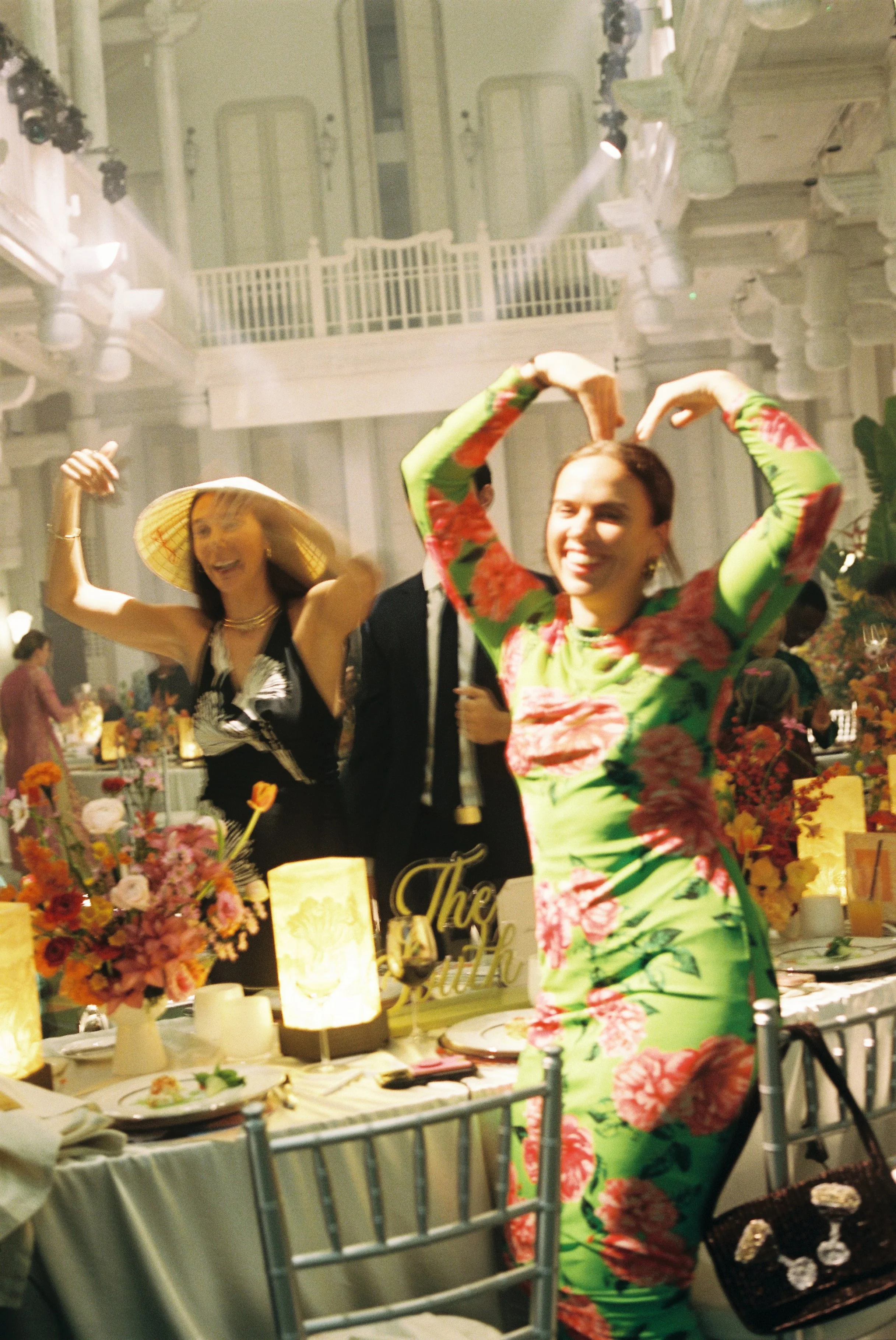 DES NICOLE & SPENCER_F146.JPG