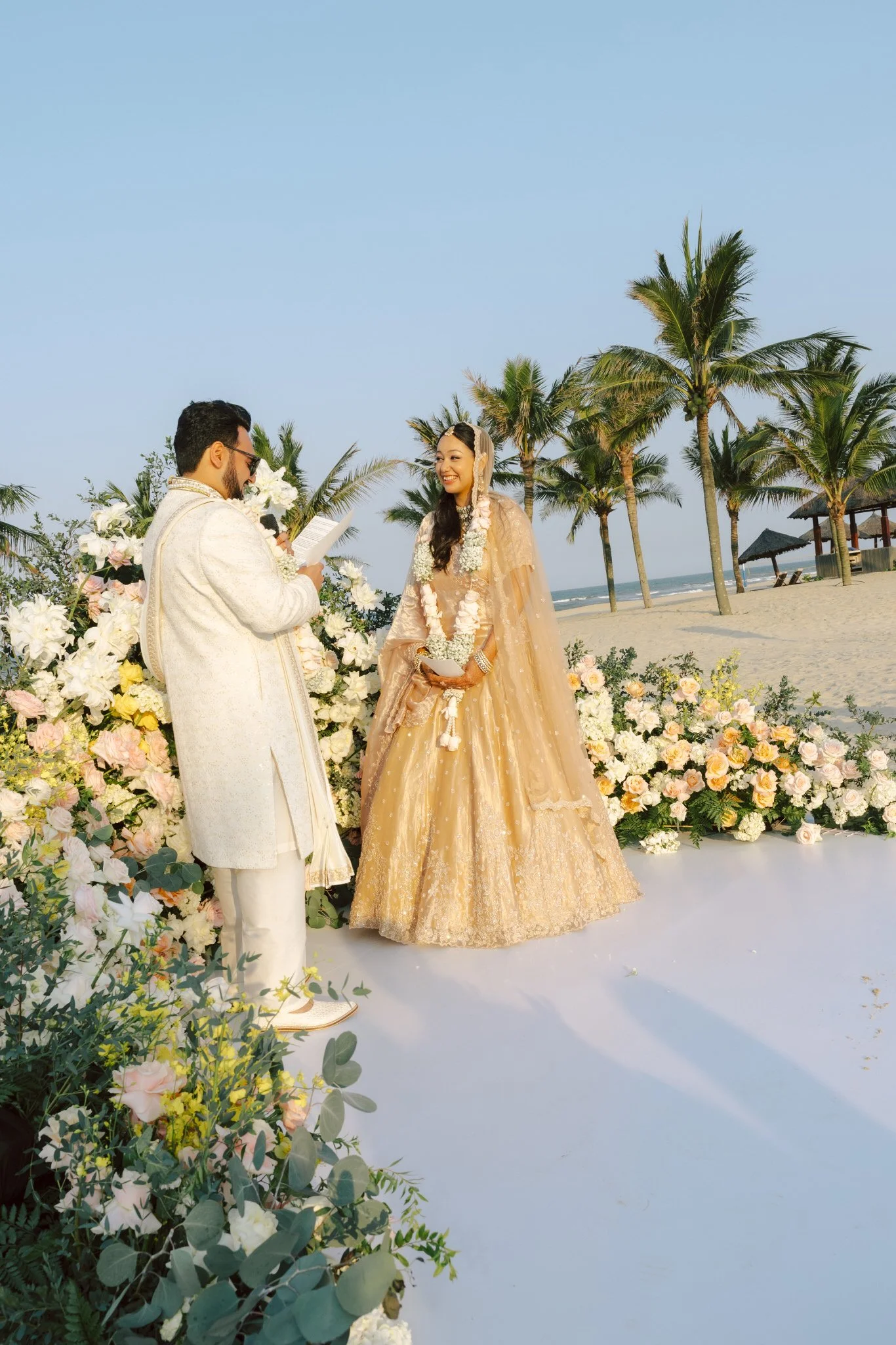 DES VIDI & HARSH_11774.JPG