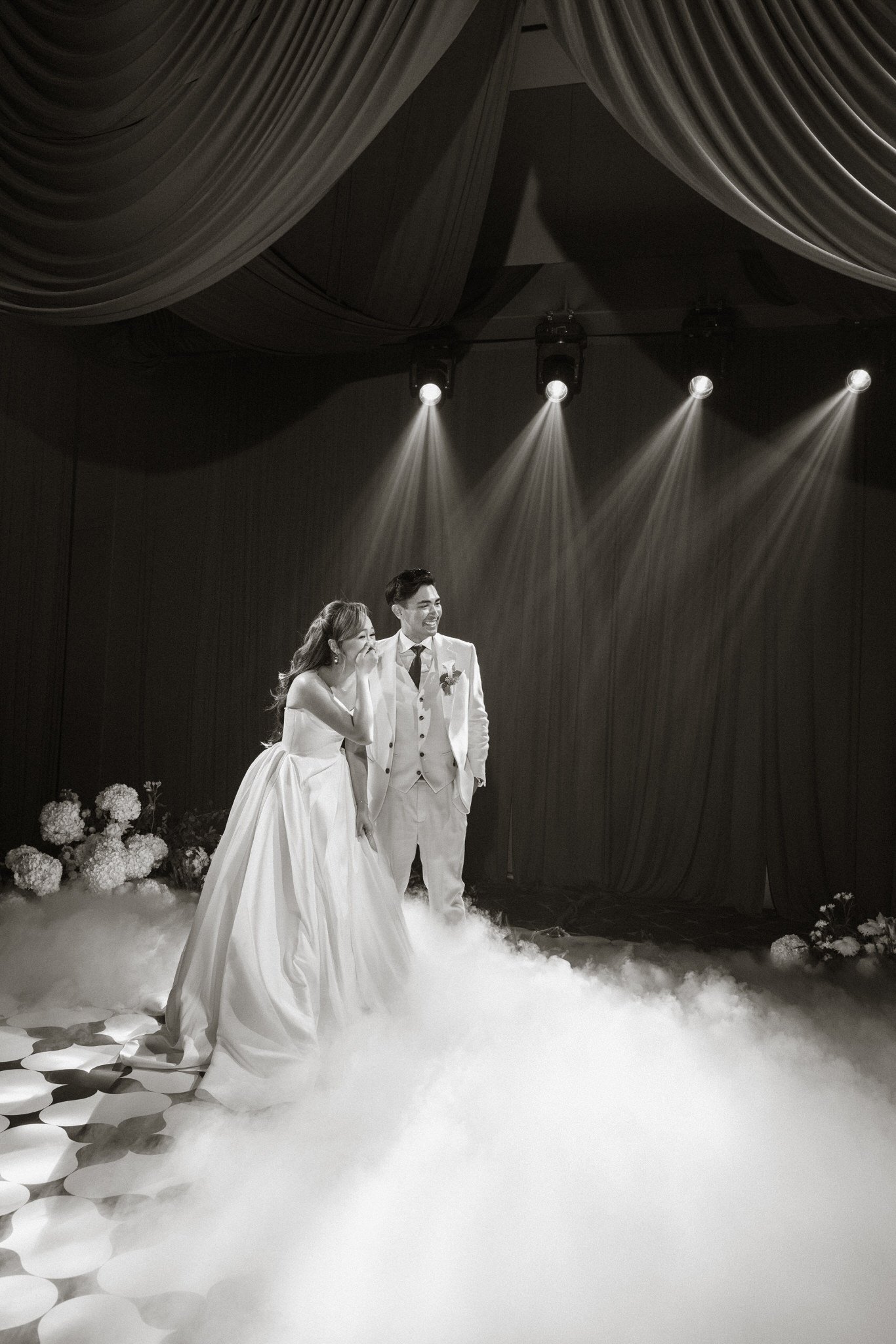 JENNIFER & ISAAC_08167.JPG