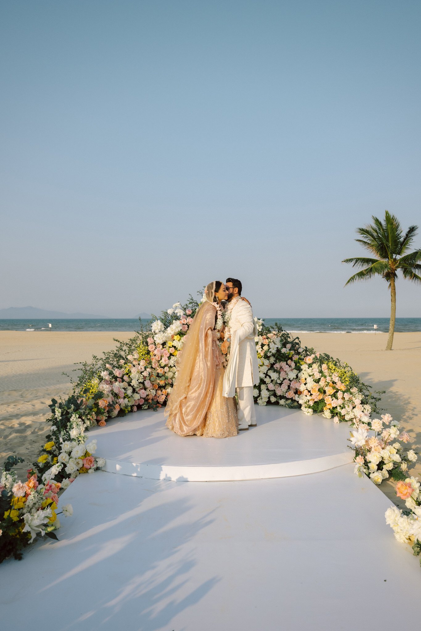 DES VIDI & HARSH_11150.JPG