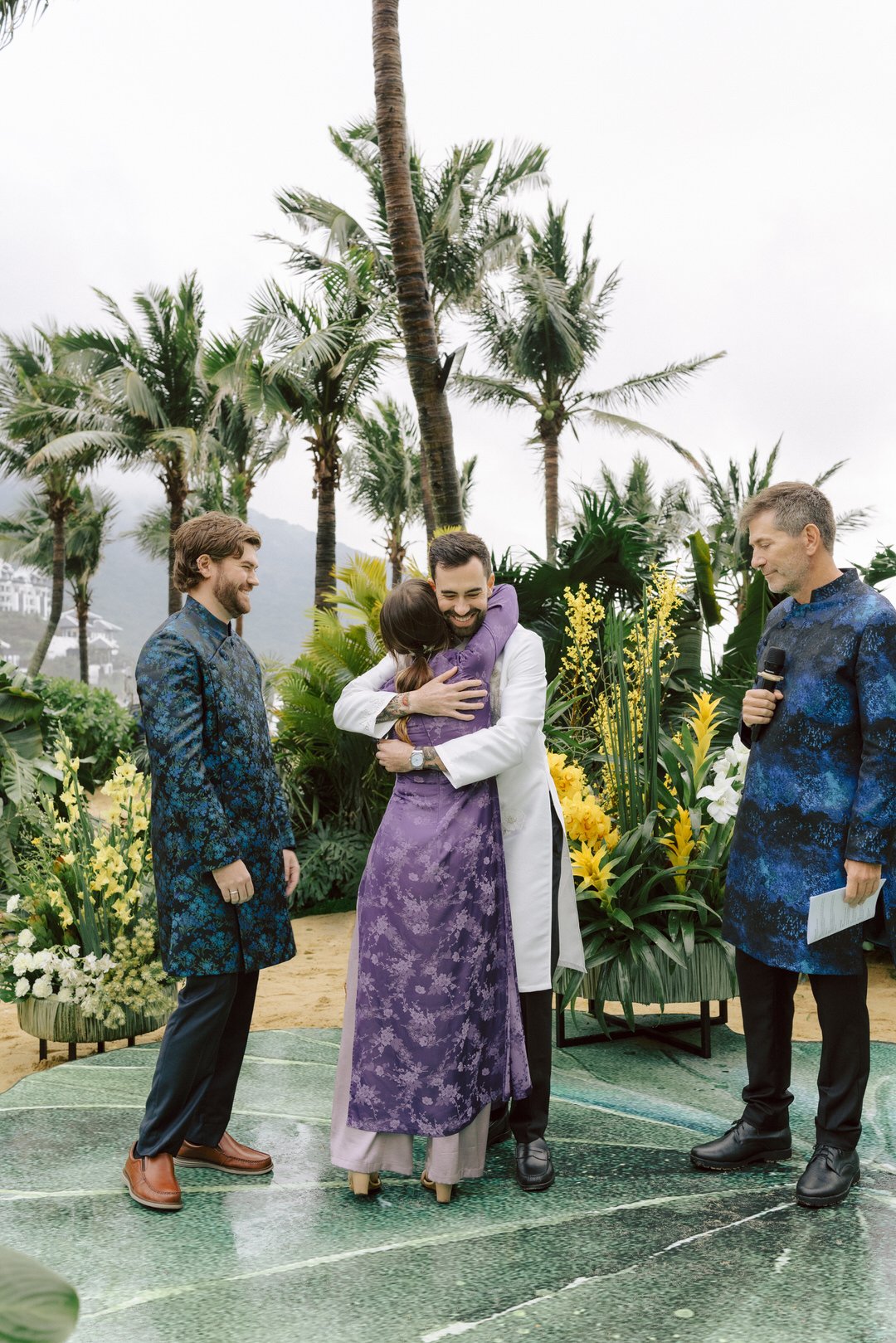 DES NICOLE & SPENCER_05002.JPG