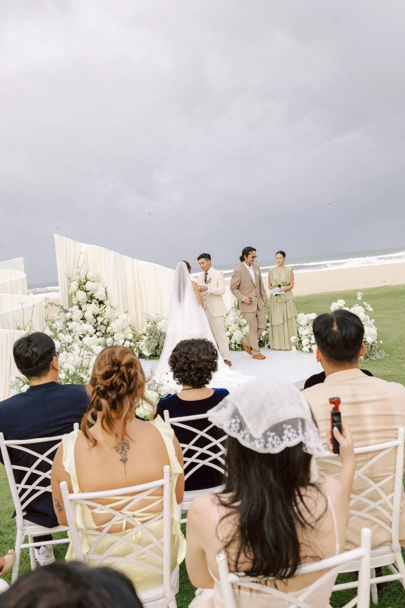 JENNIFER & ISAAC_04147.JPG