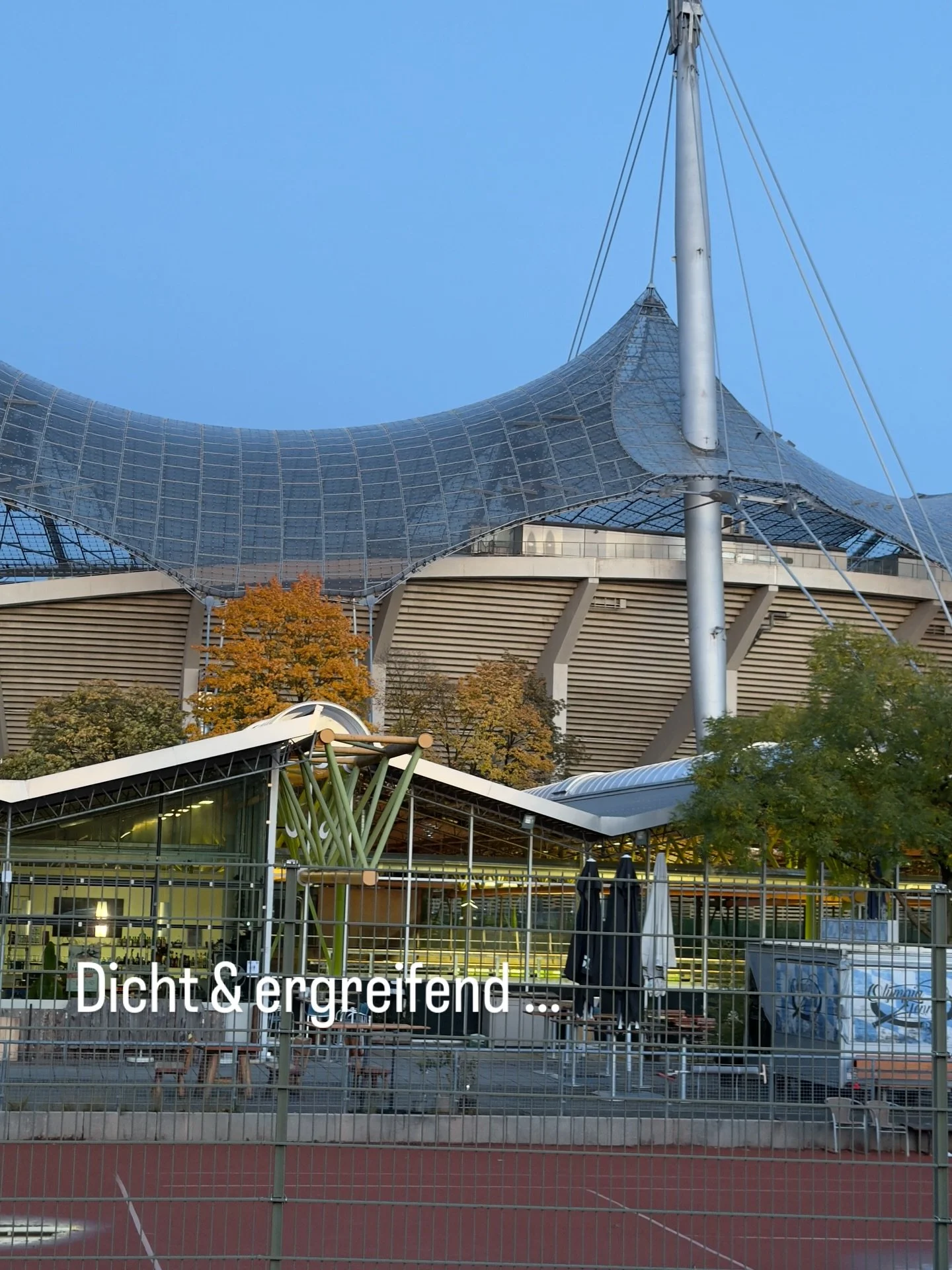 Feierlicher Abend zum einzigen @dichtundergreifend Komzert dieses Jahr, plus special guests!