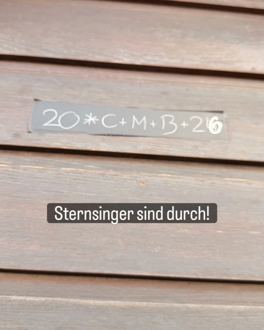 Fast 50 sternsingende Kinder waren in diesem Jahr f&uuml;r St. Peter unterwegs &ndash; mit viel Engagement, Freude und einem beeindruckenden Gemeinschaftsgeist. ✨
Das gesammelte Geld geht heuer nach Bangladesch und unterst&uuml;tzt dort Kinder und Fa