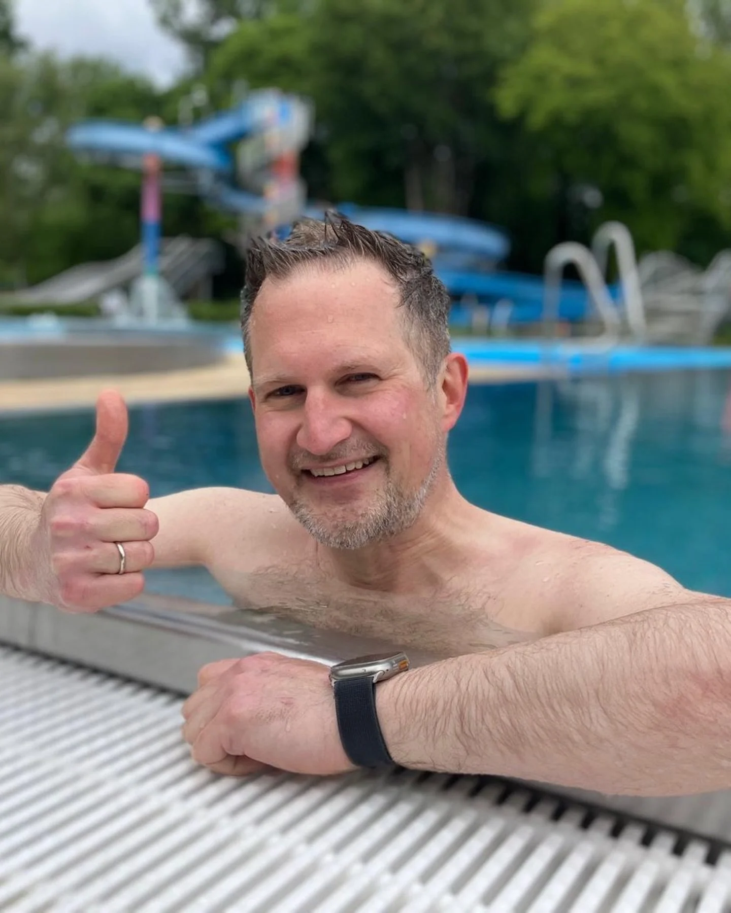 Saisonstart im Brandlbad! ☀️🏊&zwj;♂️

Das Wasser war heute schon angenehm warm &ndash; die Luft hatte dagegen noch ein bisschen &bdquo;Fr&uuml;hjahr statt Hochsommer&ldquo; im Gep&auml;ck 😄 Aber eines ist sicher: Im Sommer wird das Brandlbad wieder