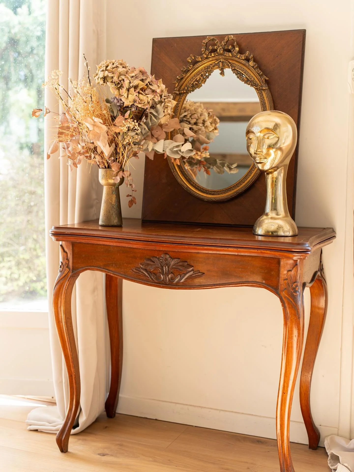 Actuellement en formation de home staging, je touche au but et je serai tr&egrave;s prochainement dipl&ocirc;m&eacute;e. C&rsquo;est une expertise que j&rsquo;ai h&acirc;te de mettre au service des propri&eacute;taires pour valoriser leurs biens. 
Po