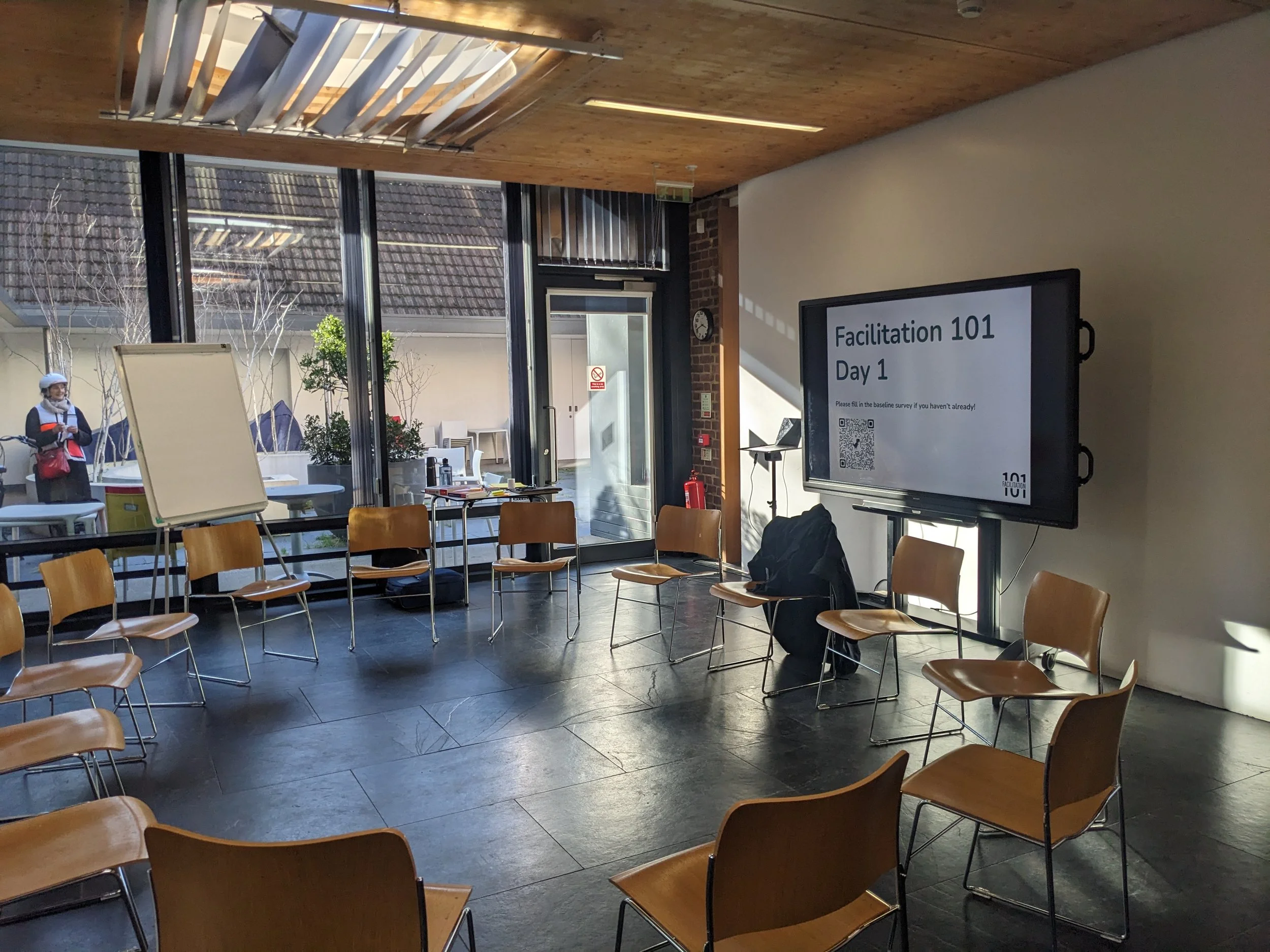 What do professional facilitators look for in a venue?