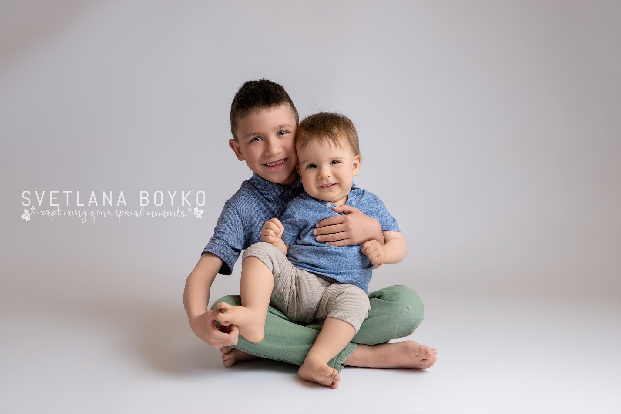 Milestone sessions are truly my favorite 🤍
Watching babies grow, capturing their personalities, and freezing those little moments in time&hellip; it never gets old.
I&rsquo;m currently booking tulip sessions 🌷, cherry blossom sessions 🌸, and speci