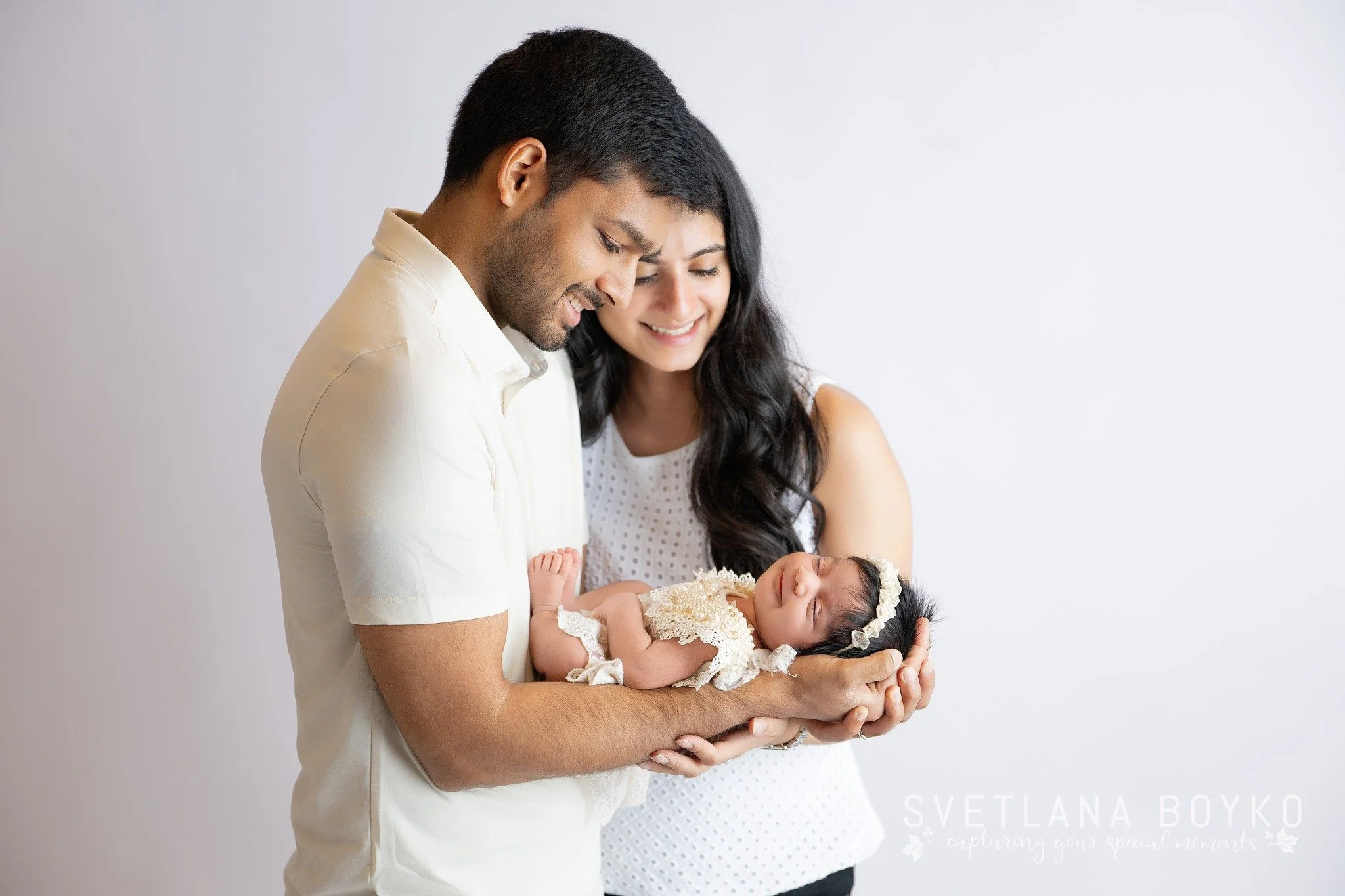 Booked by due date ✔️
Because babies don&rsquo;t follow calendars 😅
I only take a few newborns per month
so I can stay flexible for YOU 🤍
📩 Message me to reserve ON sale Now 
#njnewbornphotos #princetonnjphotographer #njmaternity #njbabyphotos #nj