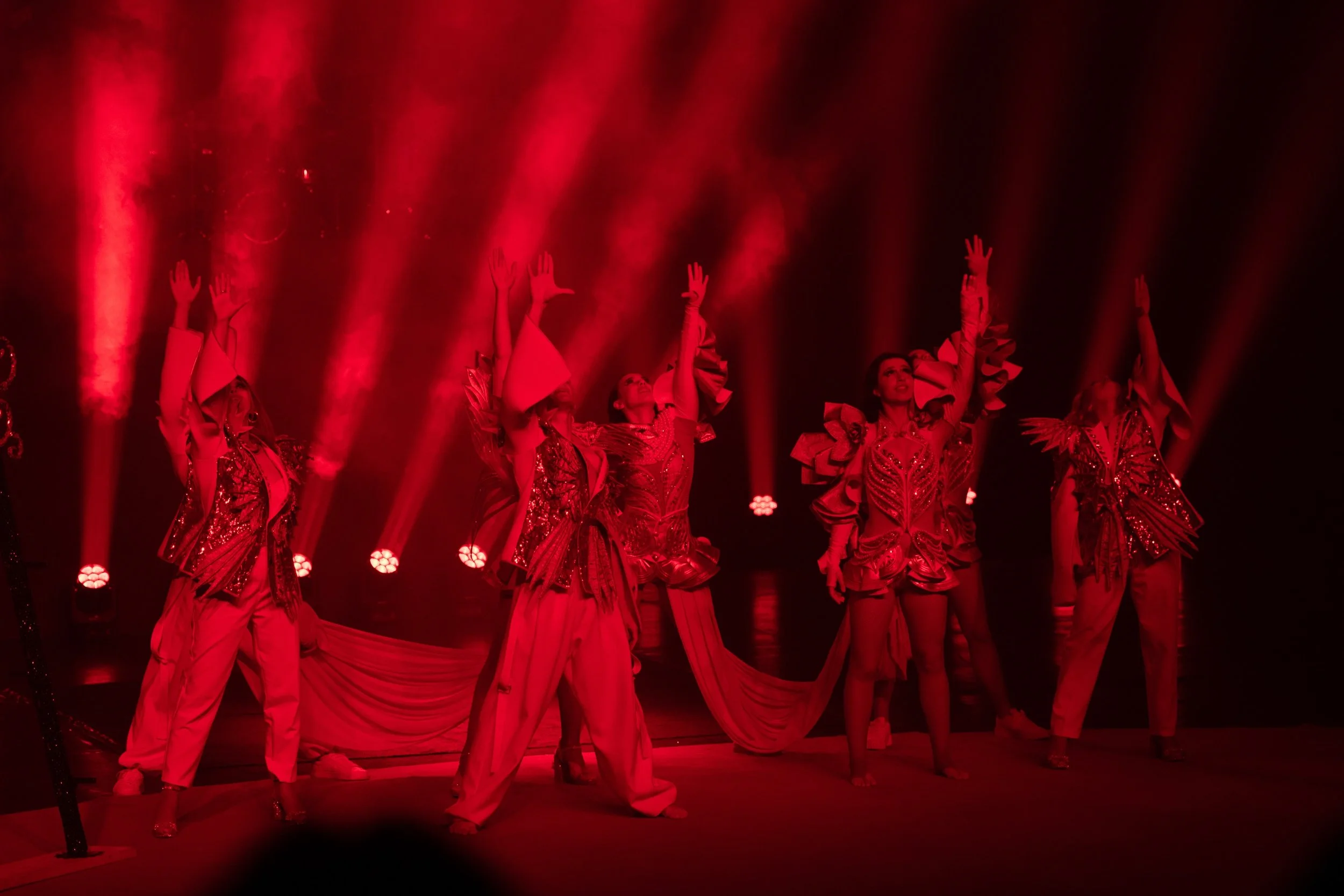 🎪 Circus is in town&hellip; and honestly &mdash; this is the BEST one we&rsquo;ve seen so far 🤍
If you&rsquo;re looking for something to do this weekend (especially with kids)&hellip;
👉 this is it
Rainy weekend? 🌧
Nothing better to do 😅
We had s