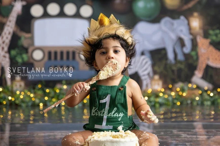 First birthday milestone cake smash photoshoot Bucks County PA photography